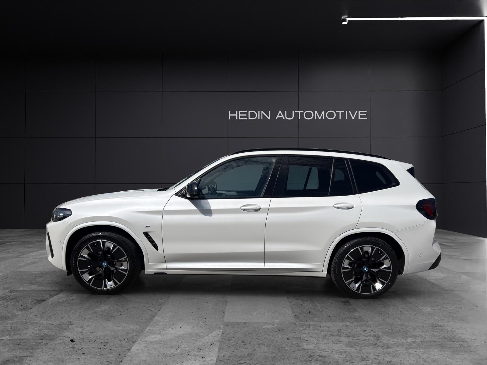 BMW iX3 E-Motor-showroom-element-1