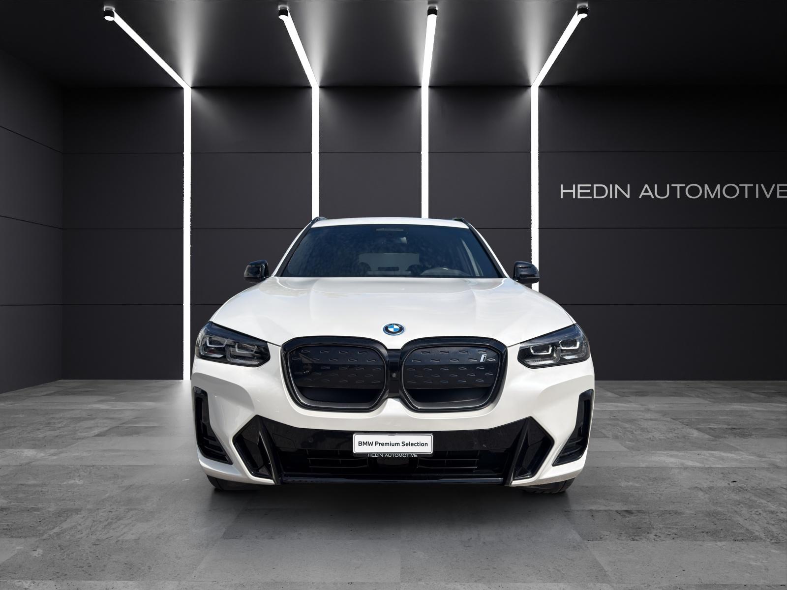 BMW iX3 E-Motor-showroom-element-2
