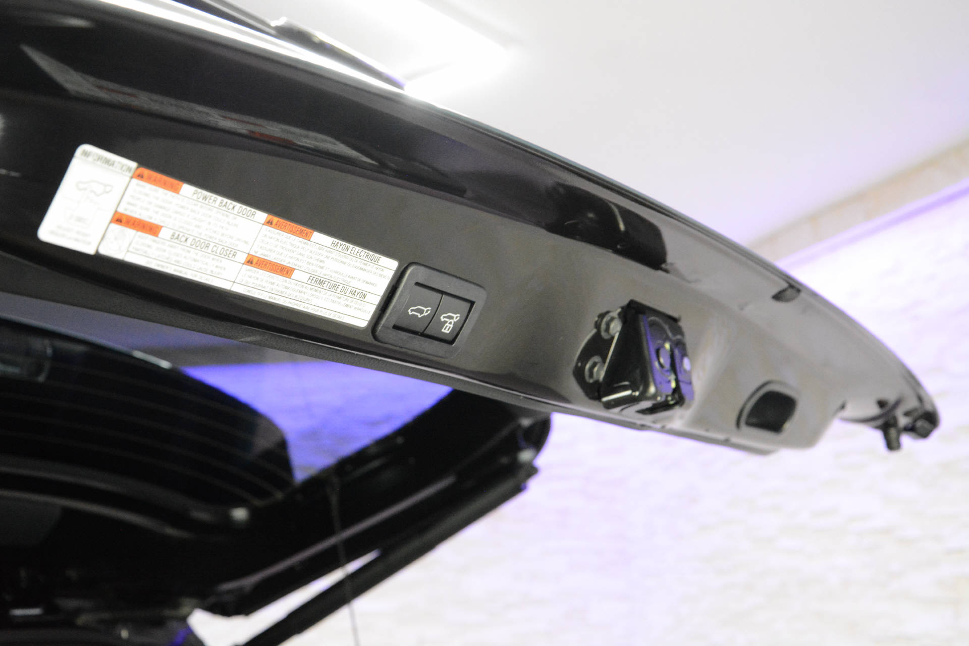 TOYOTA Yaris Cross 1.5 VVT-i HSD Premium AWD-i-image-21