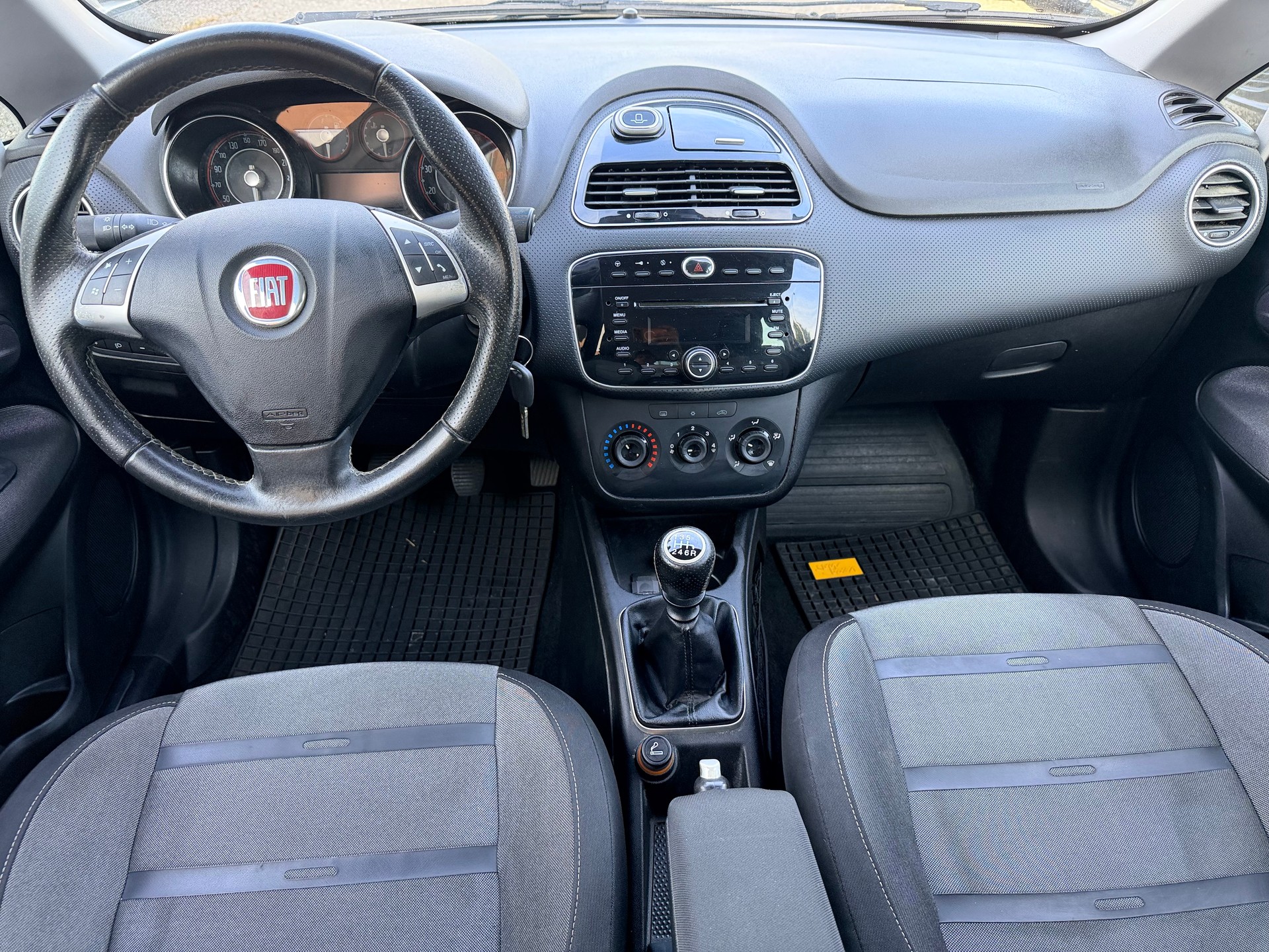 FIAT Punto Evo 1.4 16V Sporting Frisch MFK-image-10