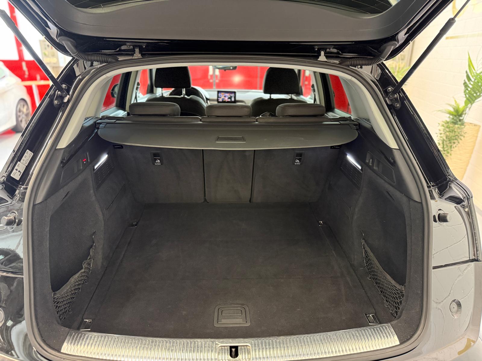 AUDI Q5 2.0 TDI sport quattro S-tronic-image-12