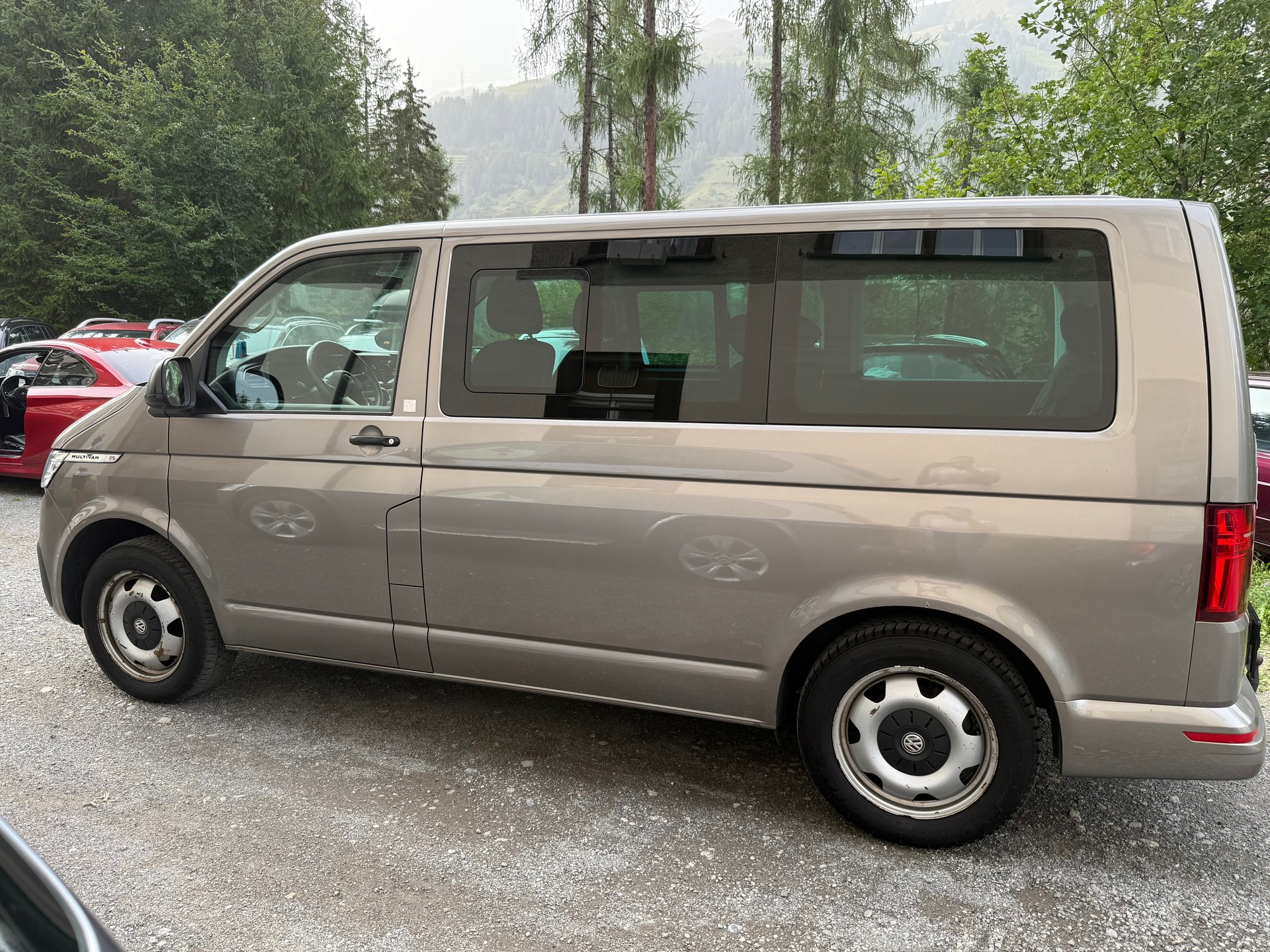 VW T6.1 Multivan 2.0 TDI Liberty Edition 4Motion DSG-image-7