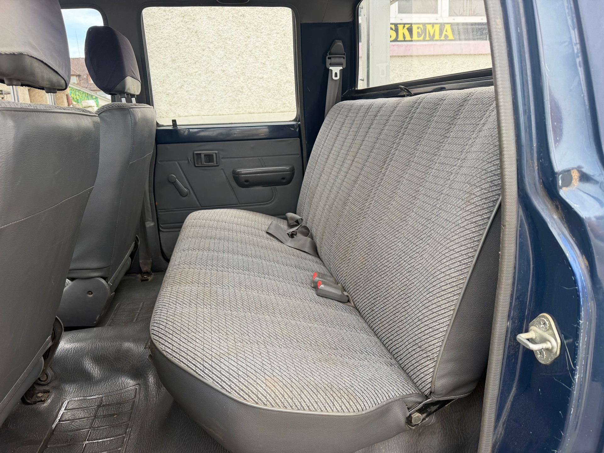 TOYOTA Hilux RN 106 DK Alu-image-9