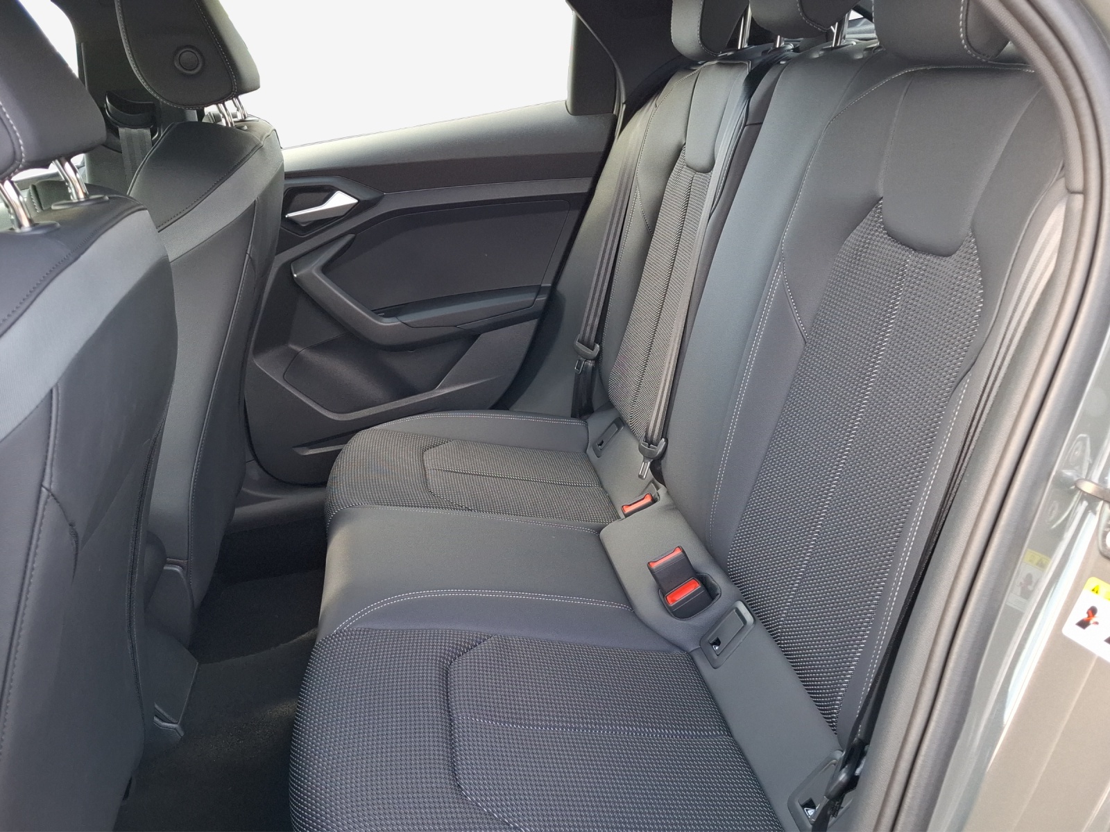 AUDI A1 Sportback 30 TFSI Attraction S-tronic-image-11