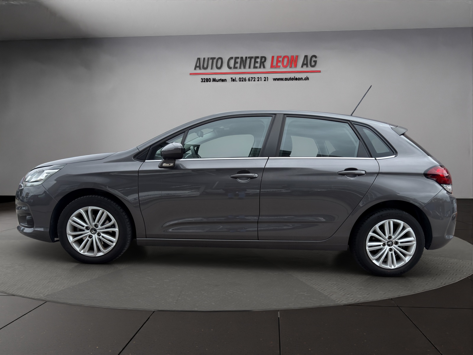 CITROEN C4 1.2 Pure Tech Feel Automatic-image-2