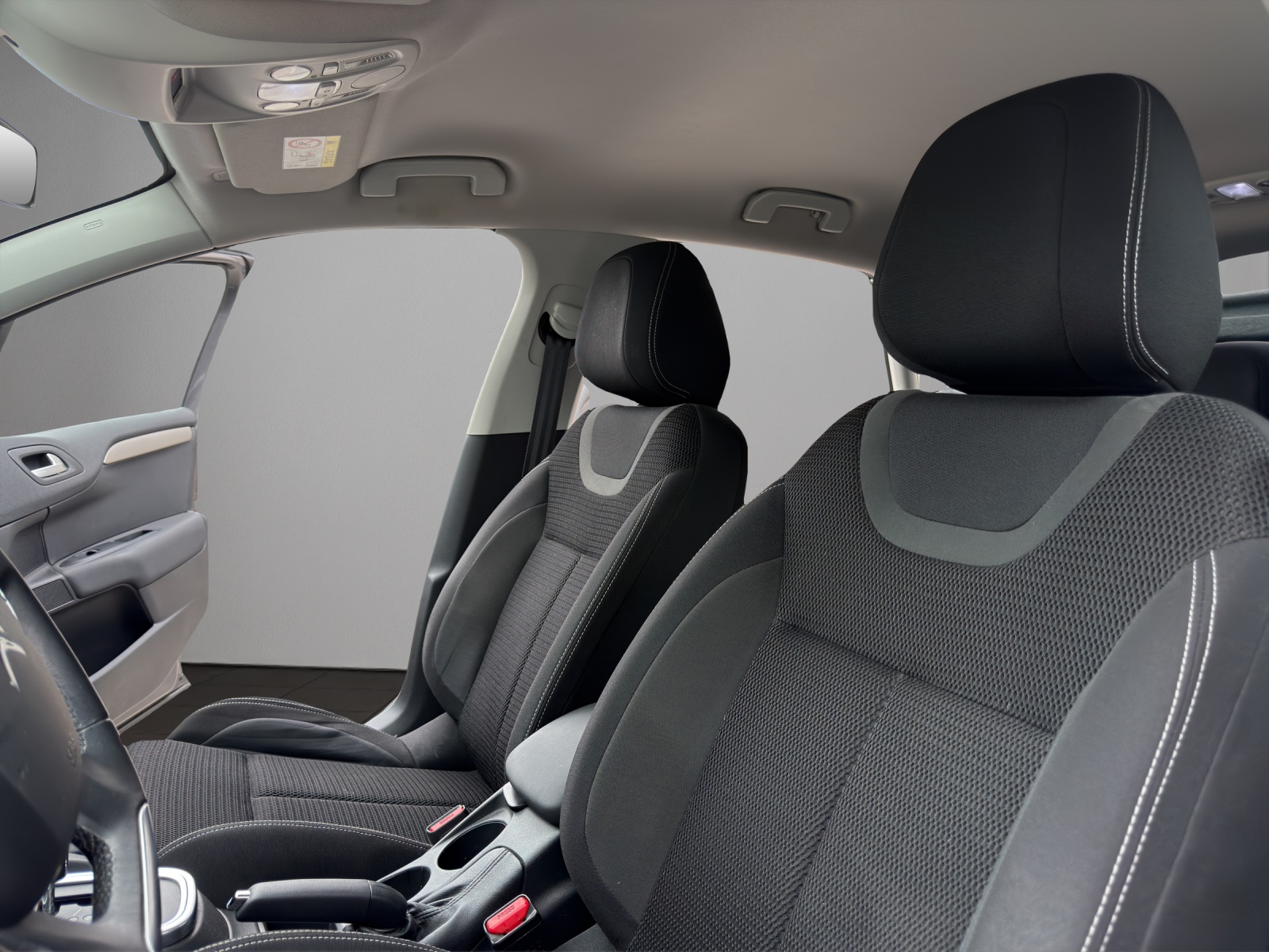 CITROEN C4 1.2 Pure Tech Feel Automatic-image-20