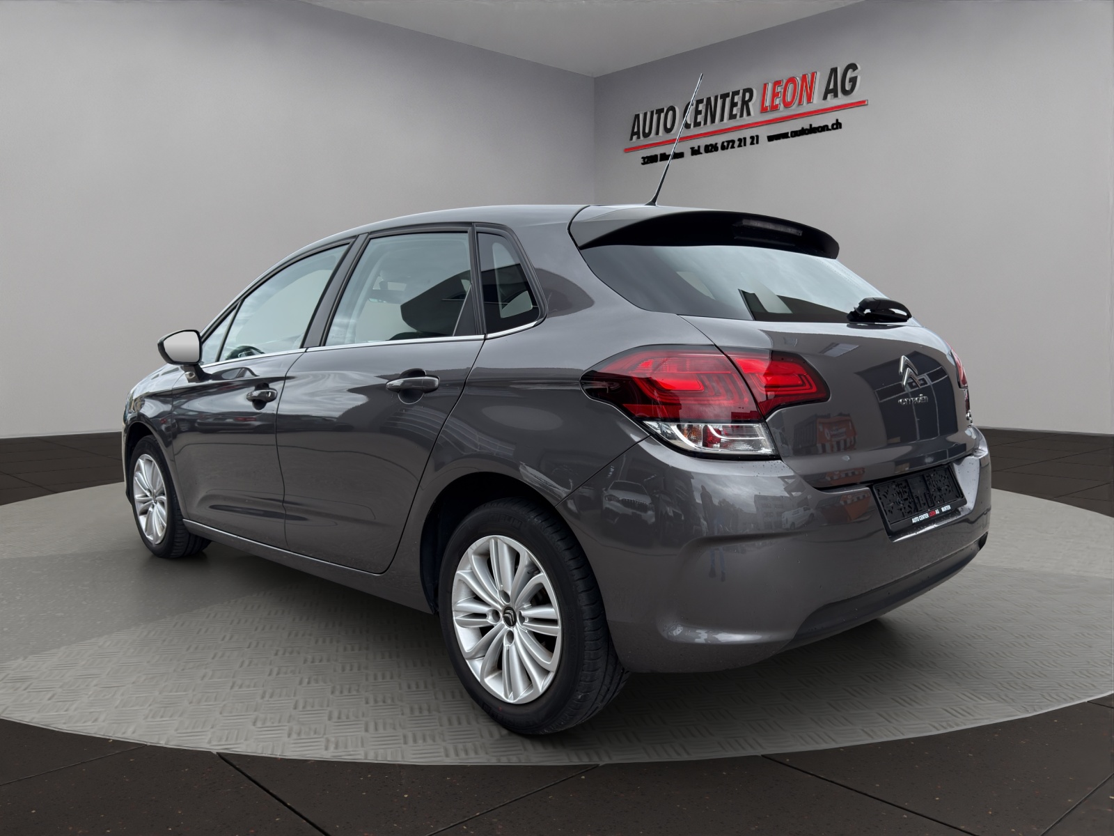 CITROEN C4 1.2 Pure Tech Feel Automatic-image-3