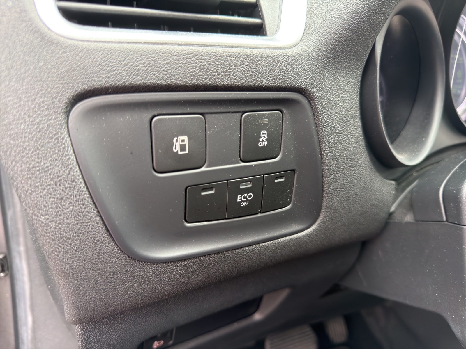 CITROEN C4 1.2 Pure Tech Feel Automatic-image-21