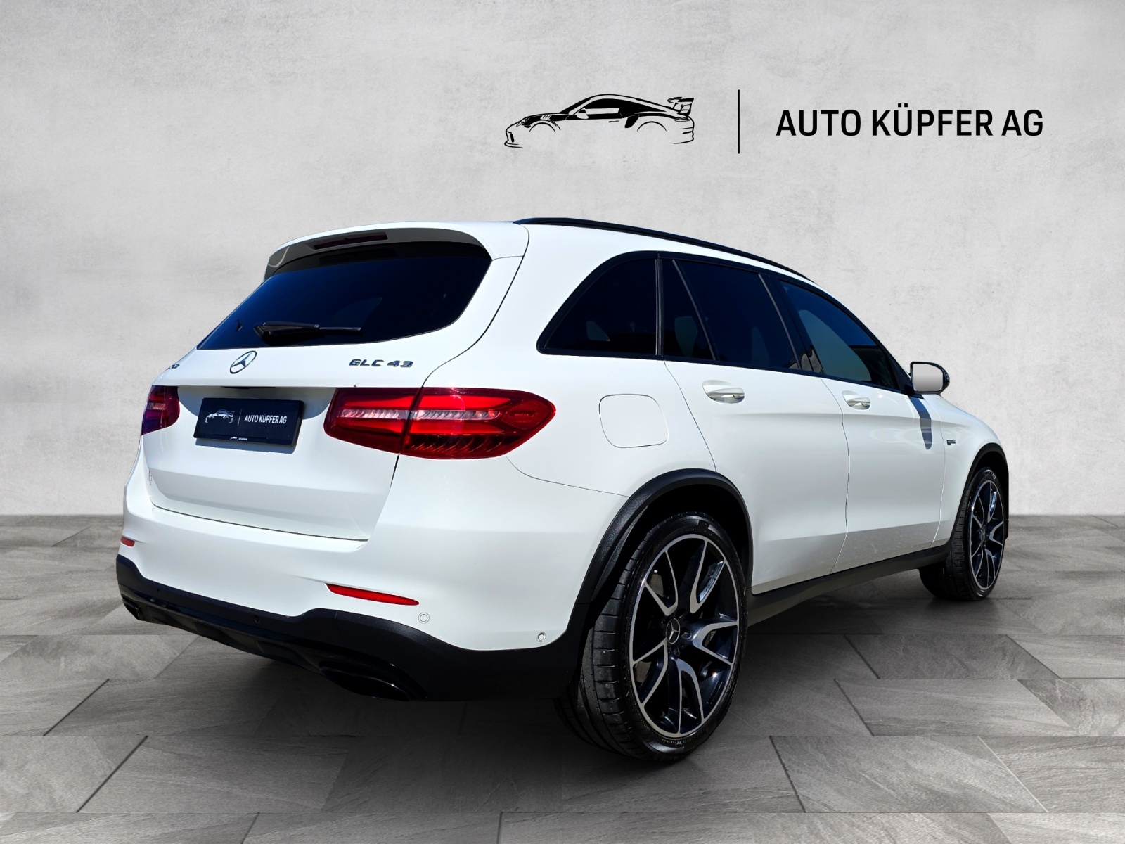 MERCEDES-BENZ GLC 43 AMG 4Matic 9G-Tronic-image-2