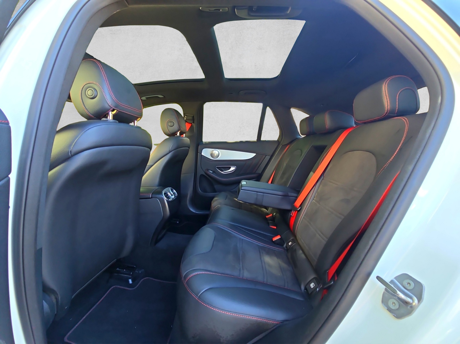 MERCEDES-BENZ GLC 43 AMG 4Matic 9G-Tronic-image-8