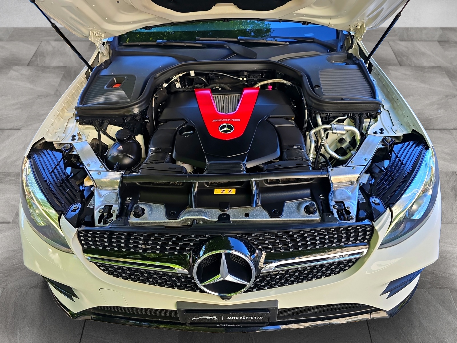 MERCEDES-BENZ GLC 43 AMG 4Matic 9G-Tronic-image-23