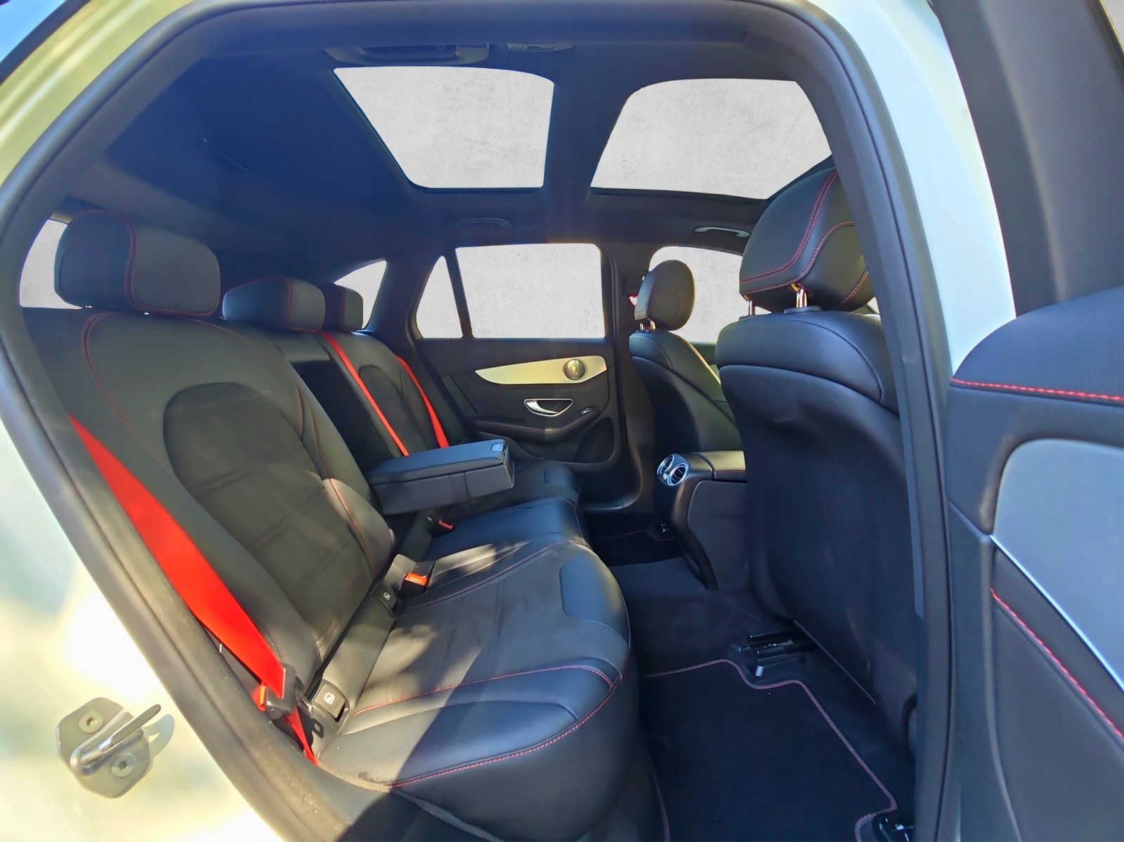 MERCEDES-BENZ GLC 43 AMG 4Matic 9G-Tronic-image-9