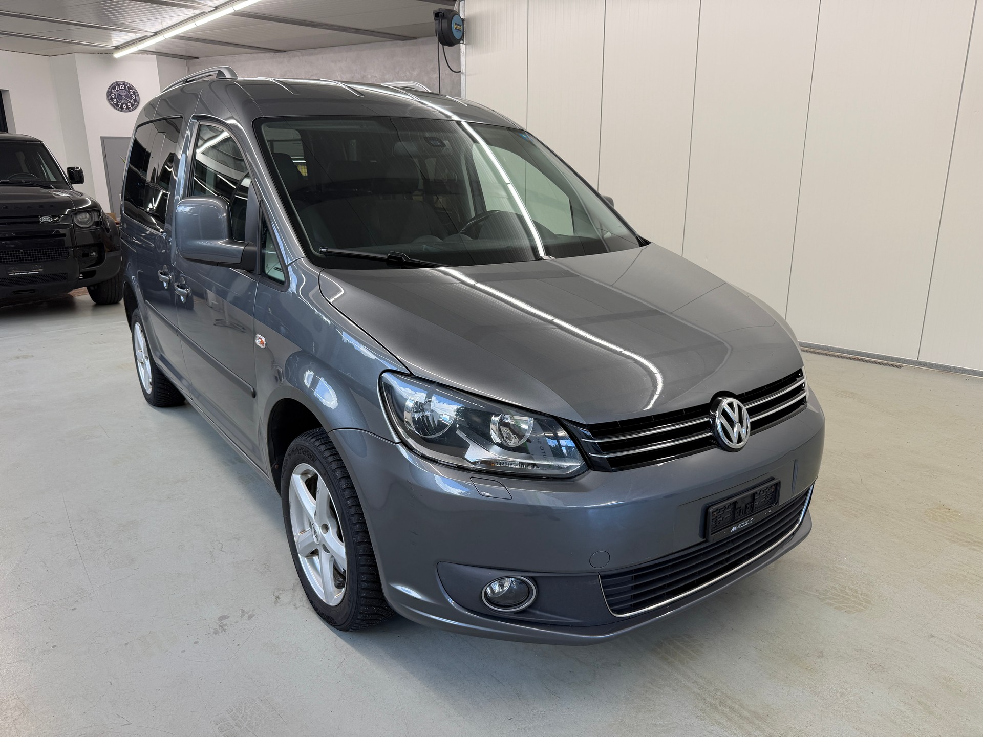 VW Caddy 2.0 TDI 4Motion Highline DSG-image-0