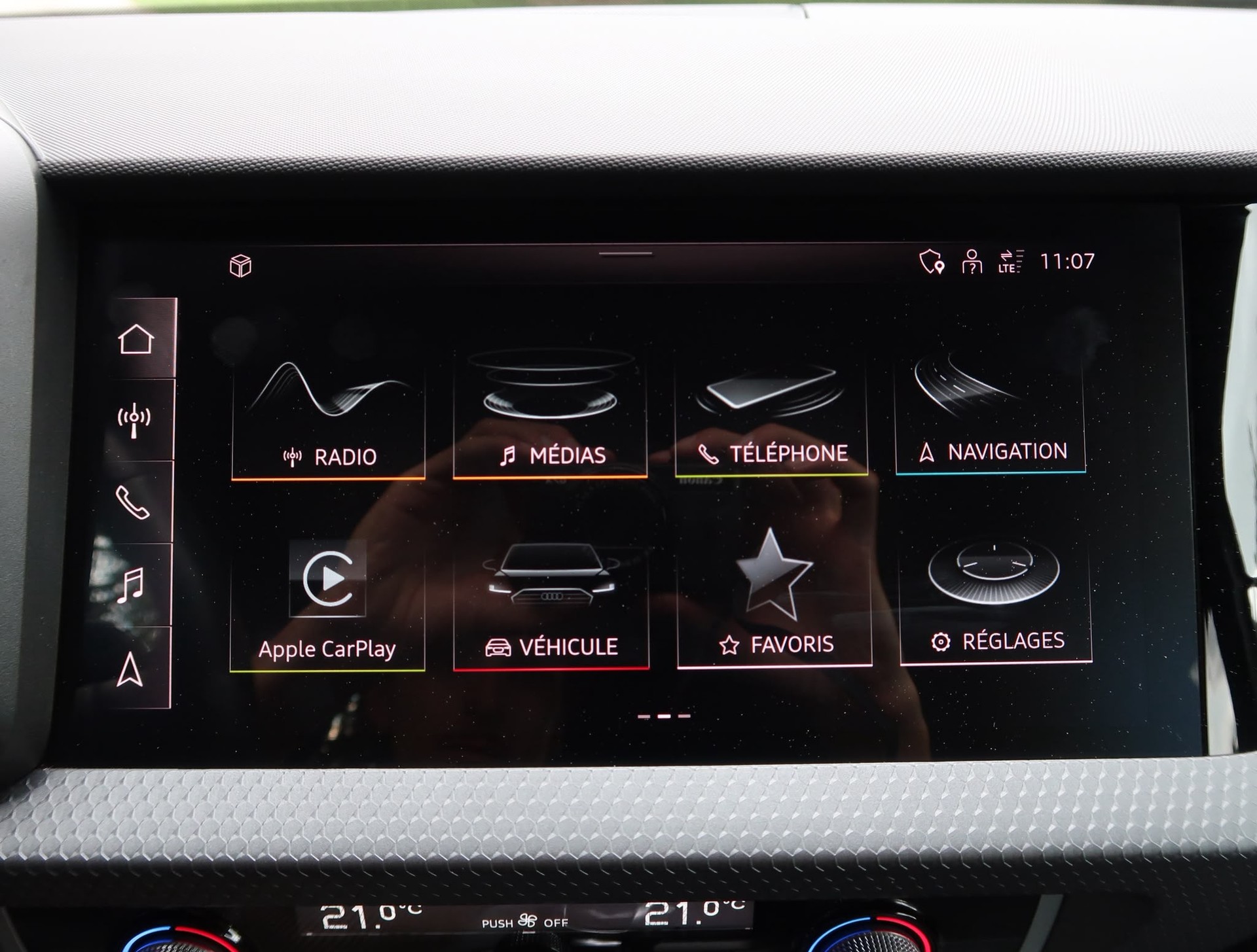 AUDI AUDI A1 Sportback 35 TFSI S Line S-tronic-image-15