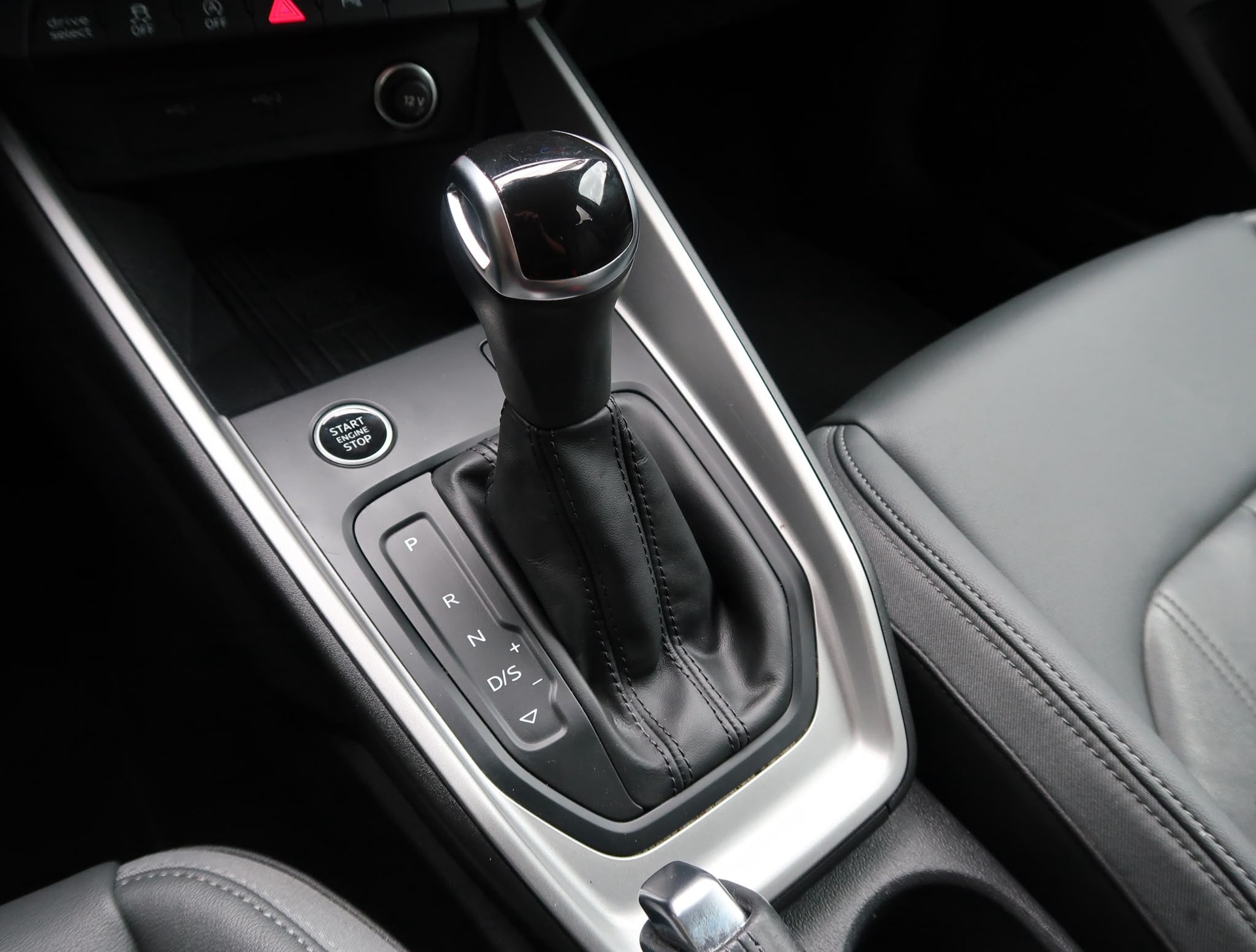AUDI AUDI A1 Sportback 35 TFSI S Line S-tronic-image-21