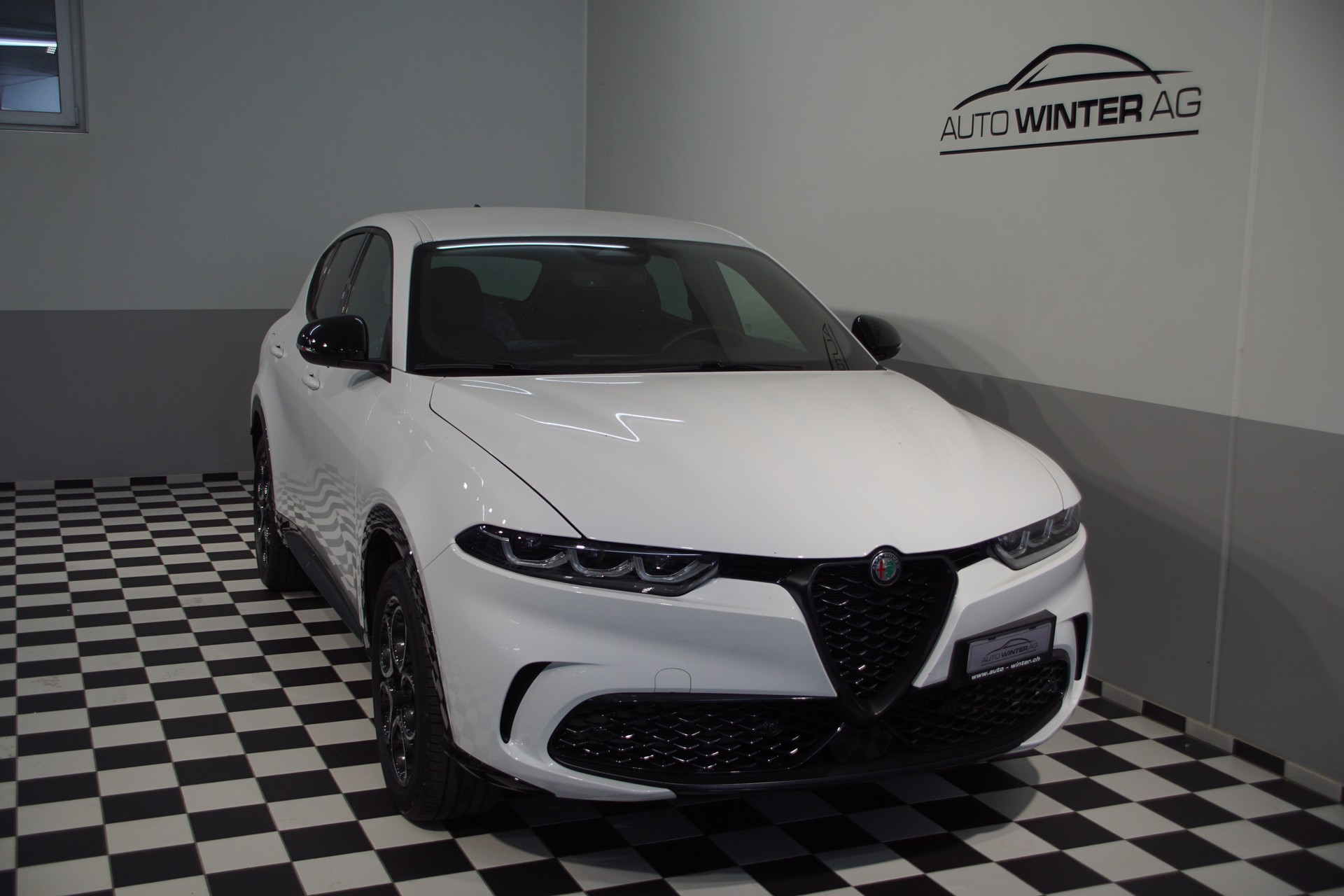 ALFA ROMEO Tonale 1.3 Plug-in-Hybrid Q4 Swiss Sprint Edition-image-4