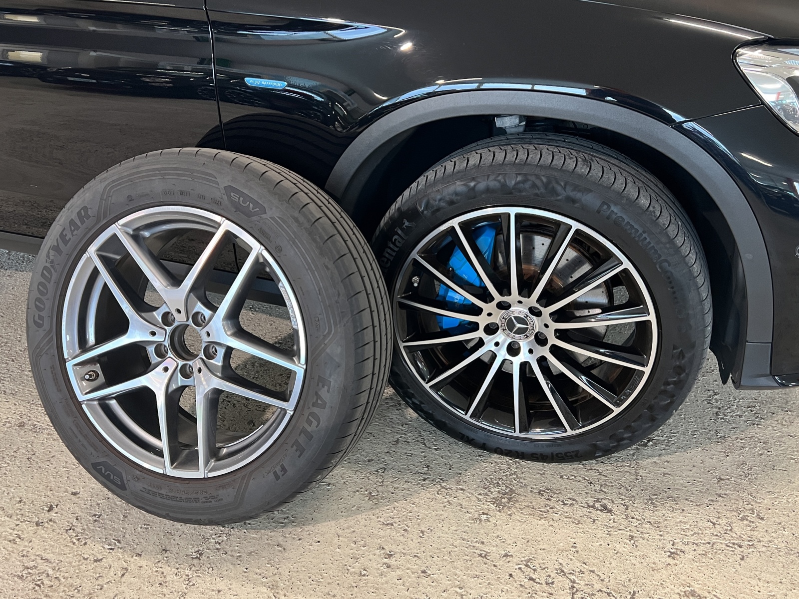 MERCEDES-BENZ GLC 350 e AMG Line 4Matic 7G-Tronic-image-22