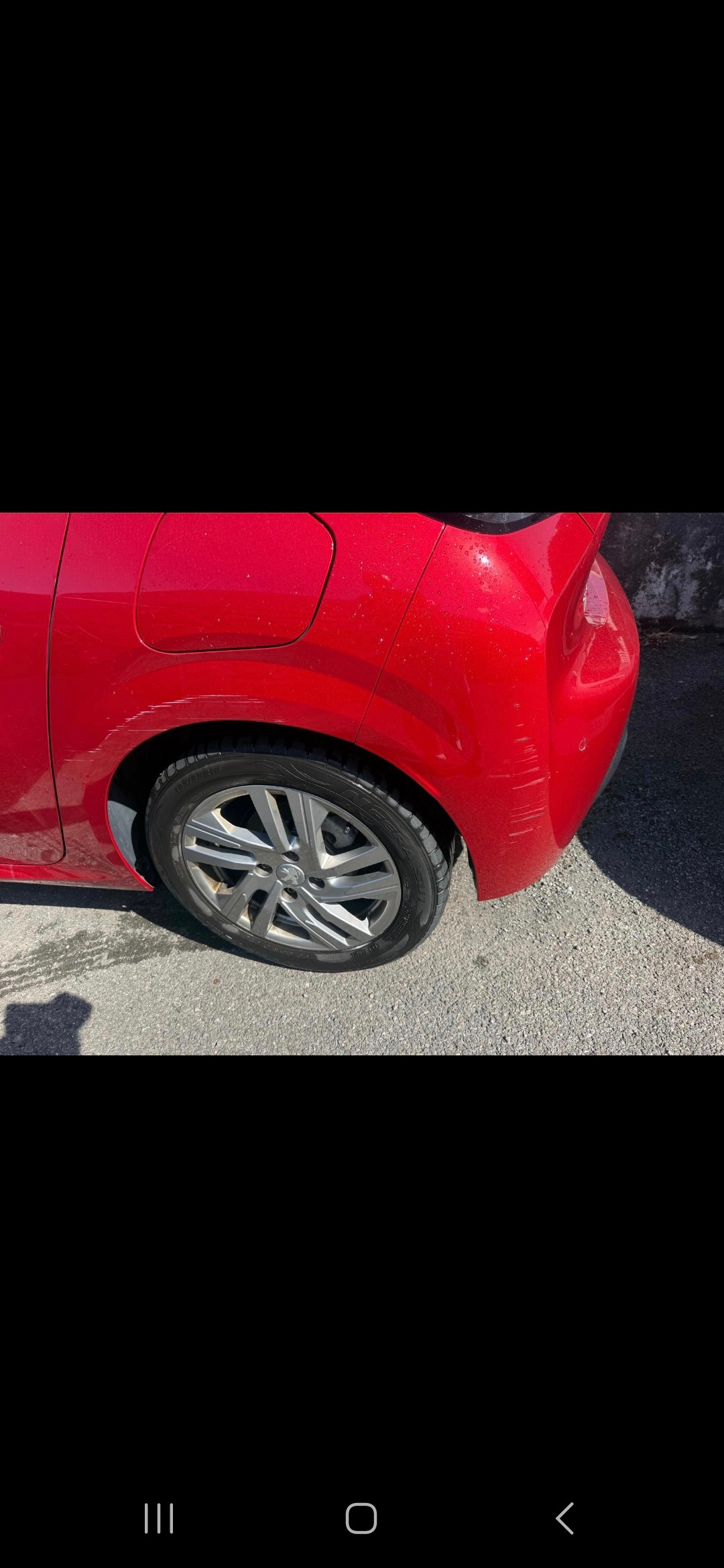 PEUGEOT 208 1.2 PureTech Allure-image-6