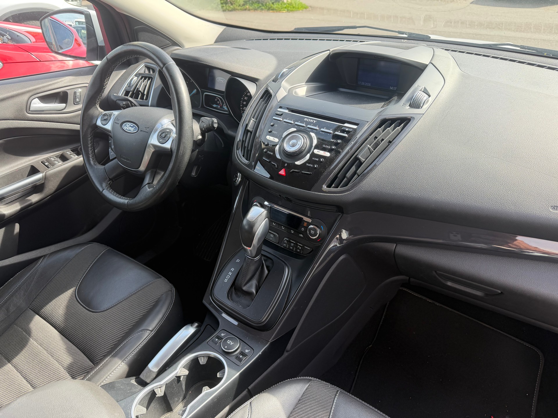 FORD Kuga 2.0 TDCi Titanium 4WD PowerShift-image-5