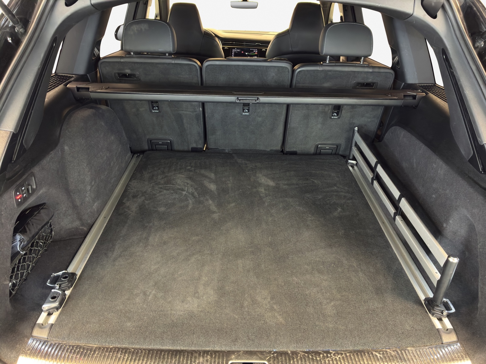 AUDI Q7 SUV TFSI e quattro 290 kW S line tiptronic-image-12