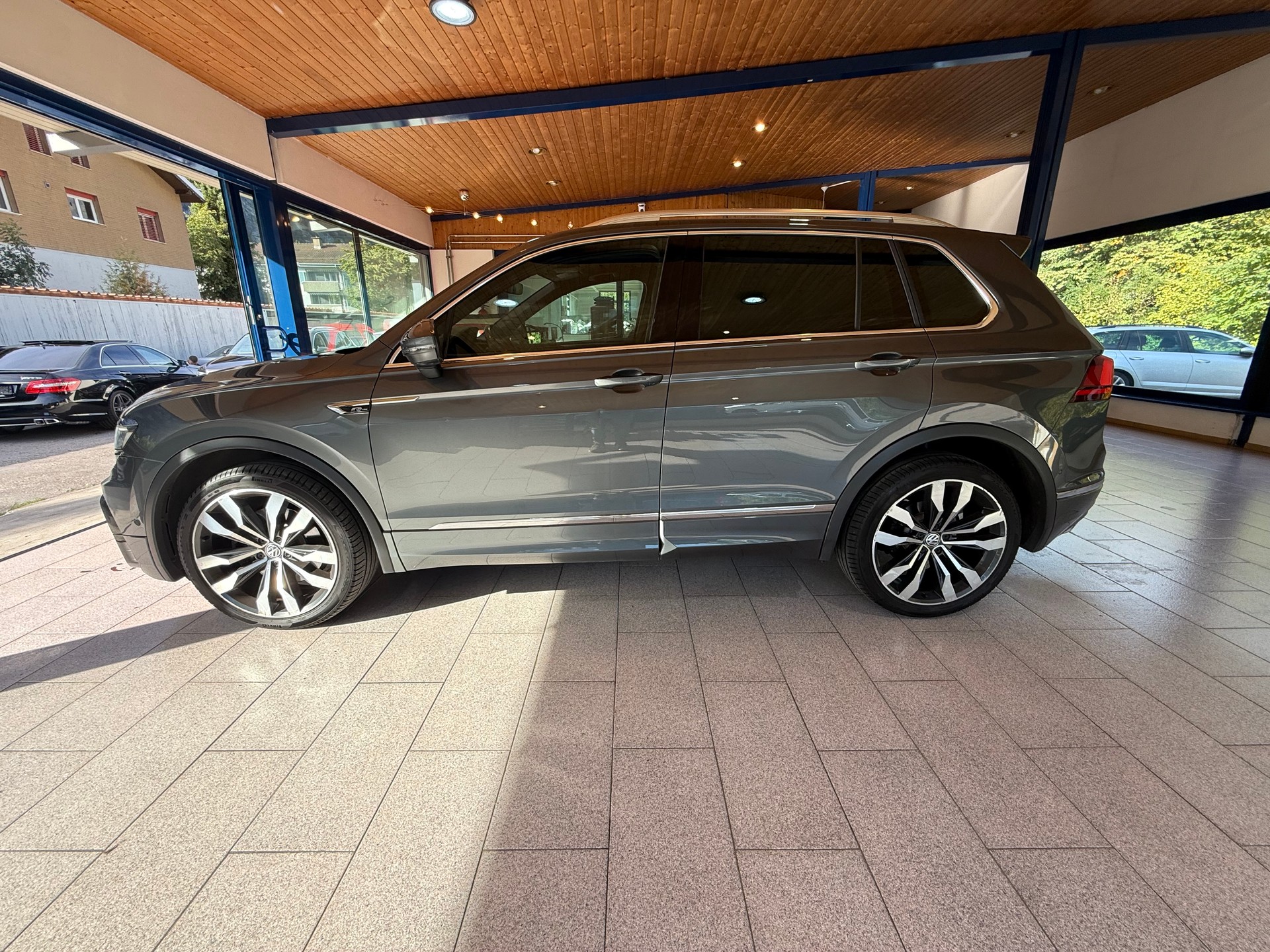 VW Tiguan 2.0TSI Highline 4Motion DSG-image-13