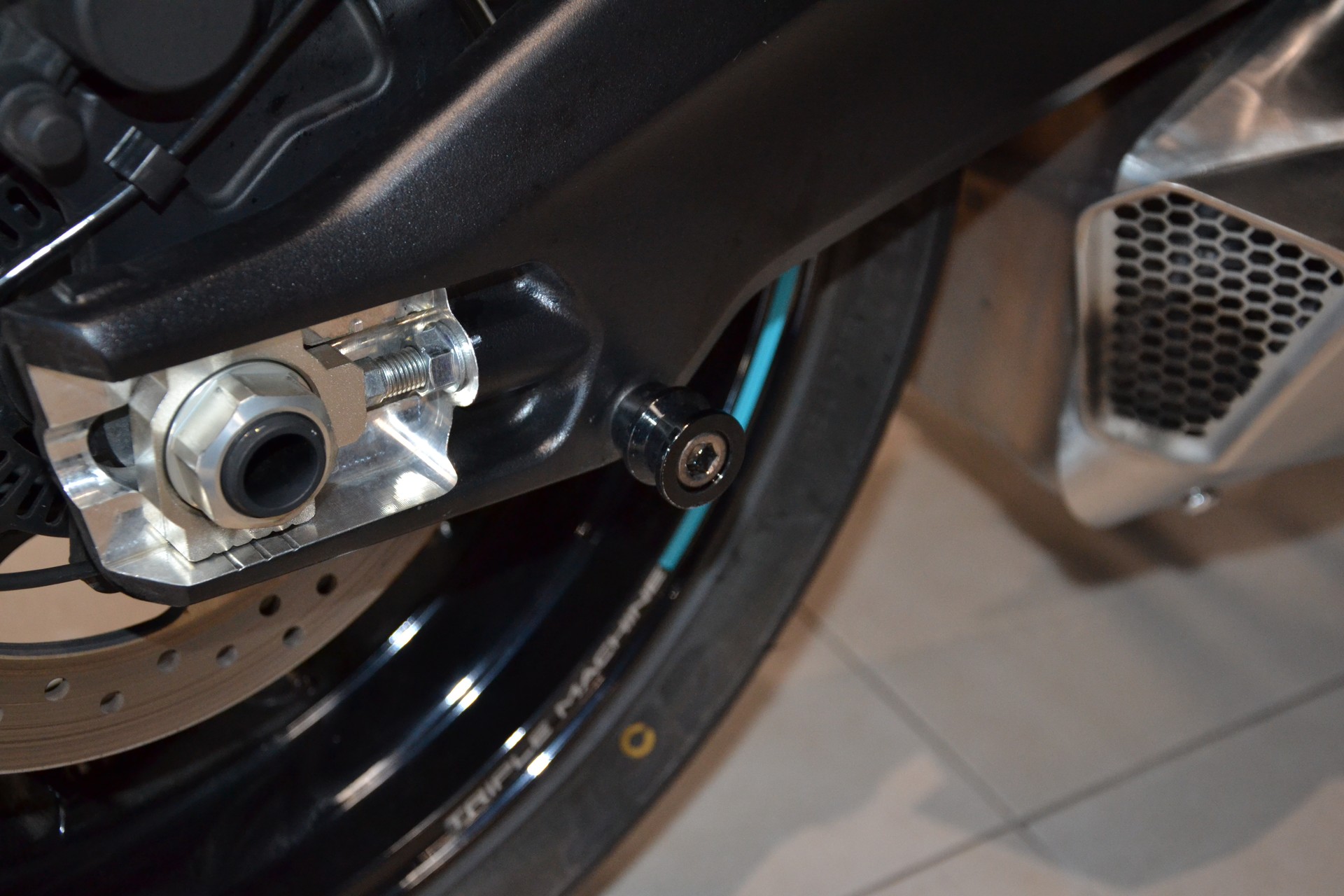 CF MOTO 675 NK-image-6