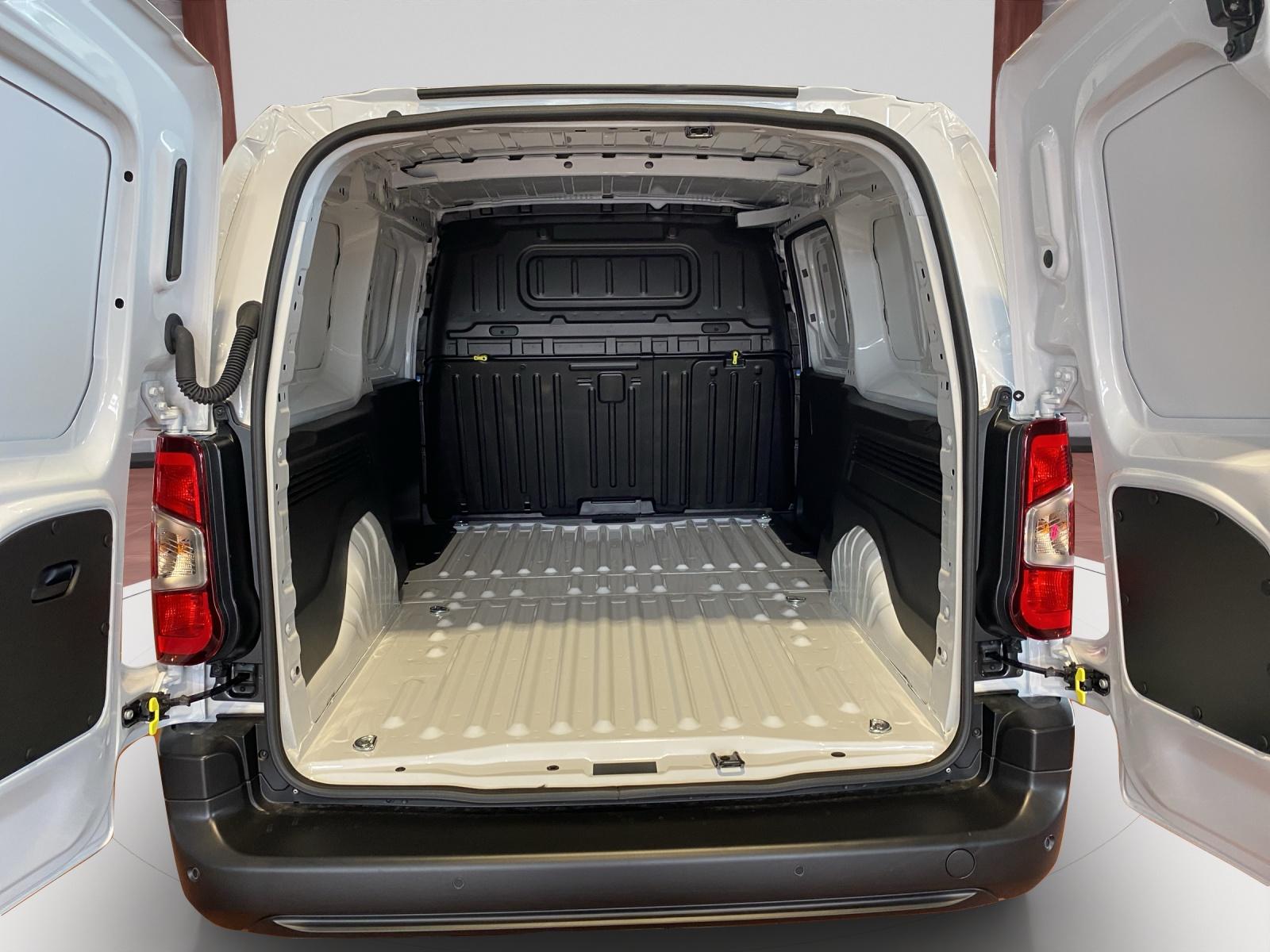 TOYOTA PROACE CITY Van L2 1.2 Active-image-10