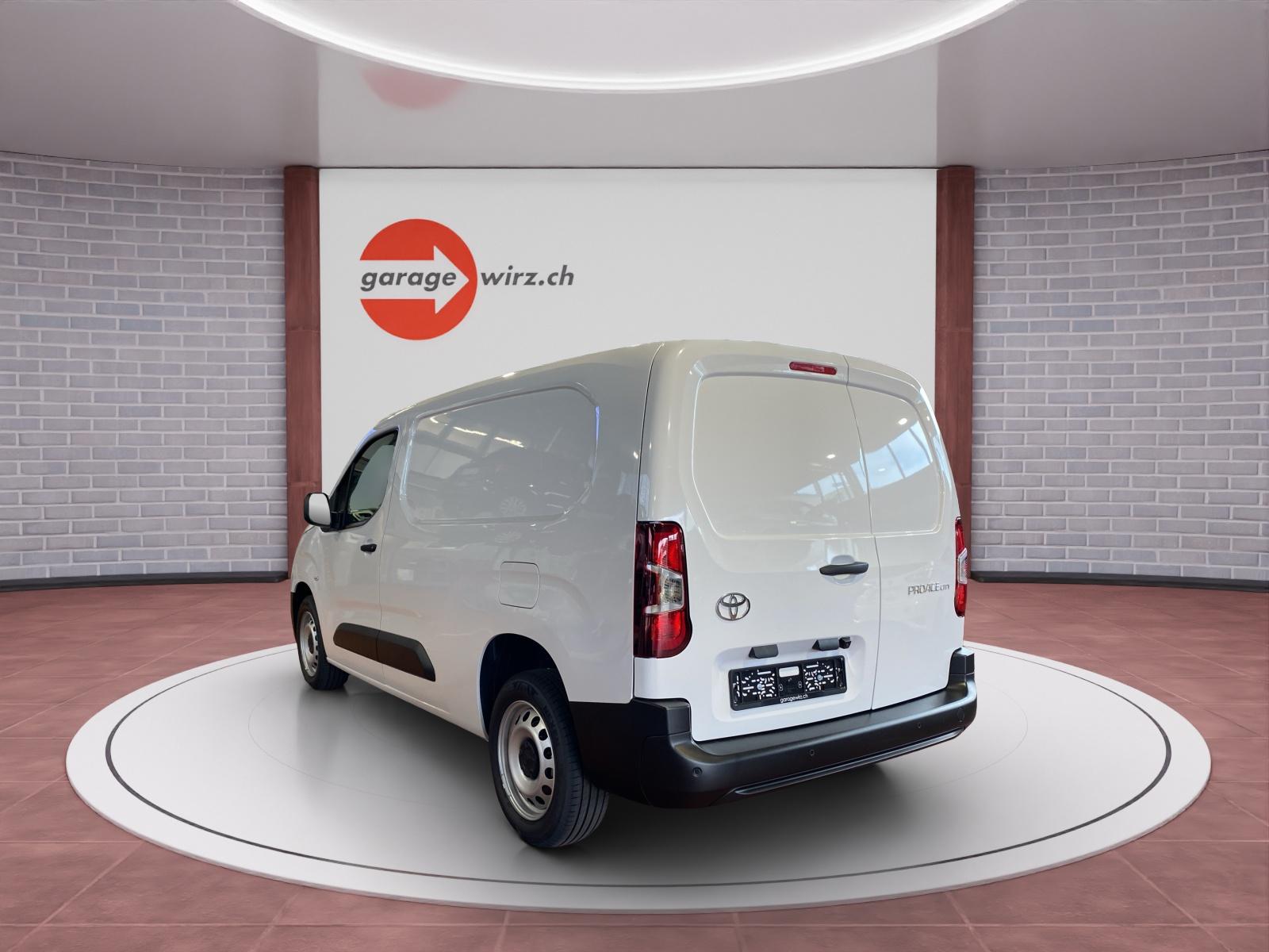 TOYOTA PROACE CITY Van L2 1.2 Active-image-2