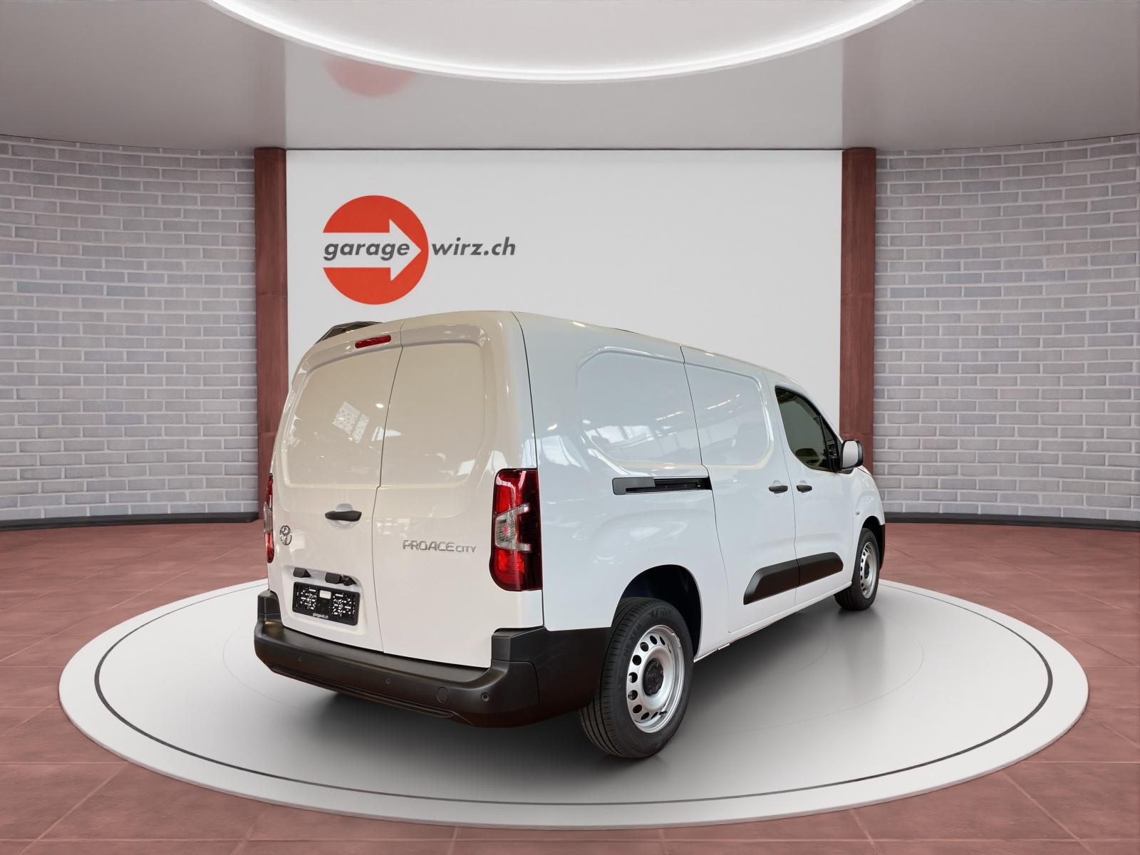 TOYOTA PROACE CITY Van L2 1.2 Active-image-4