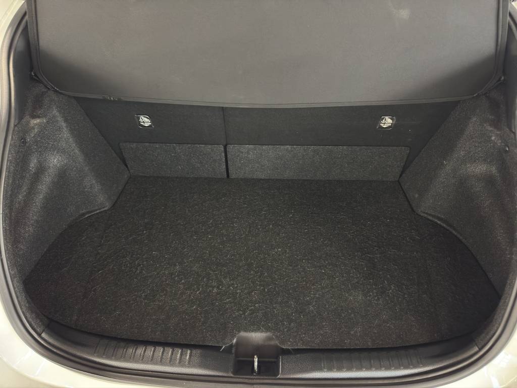 TOYOTA Yaris 1.6 GR Sport-image-11