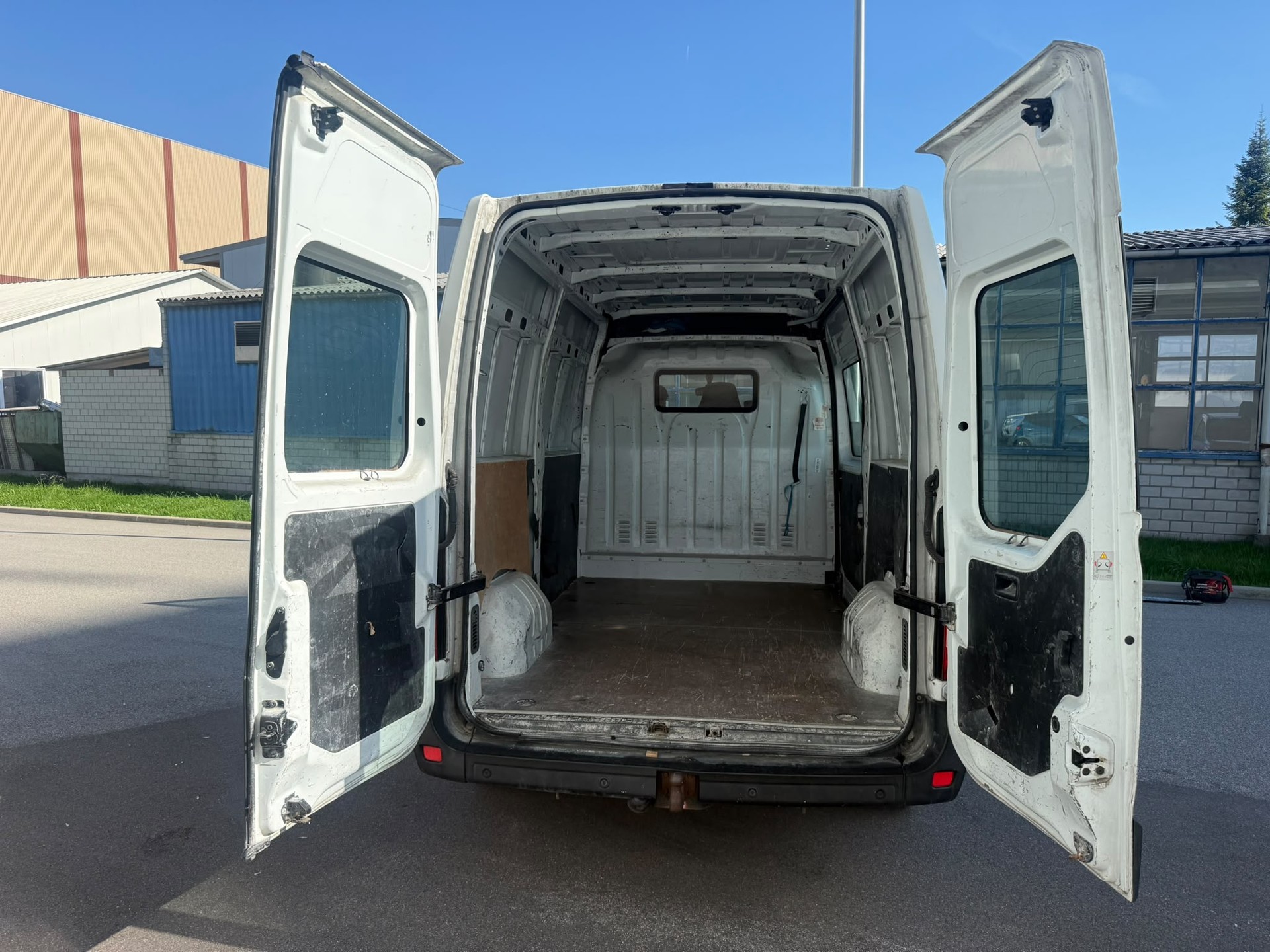 NISSAN NV400 F33.13 L1H1 FWD Pro-image-12