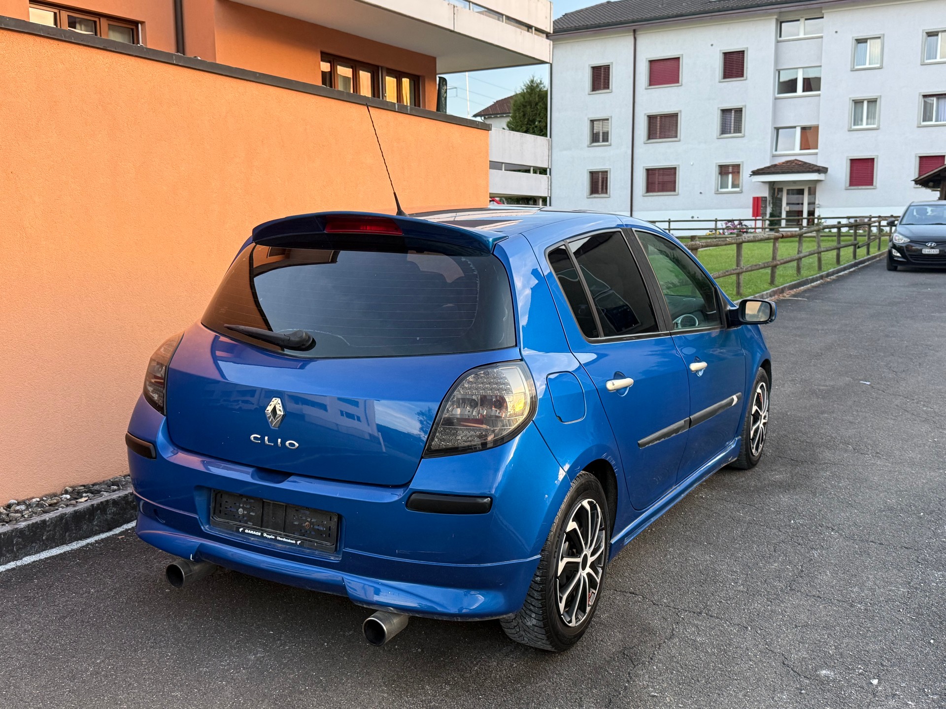 RENAULT Clio 1.2 16V Turbo Rip Curl-image-11