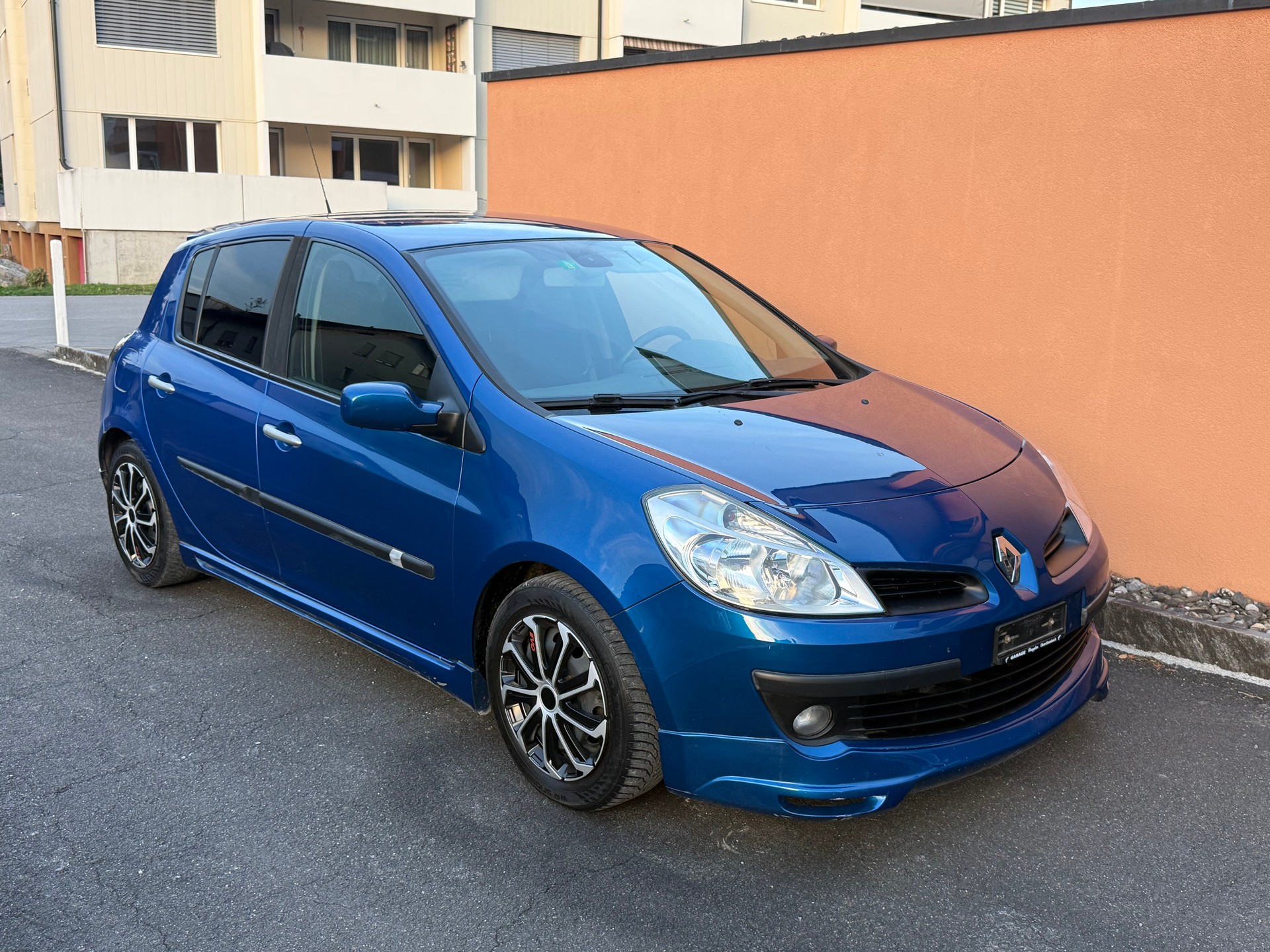 RENAULT Clio 1.2 16V Turbo Rip Curl-image-8