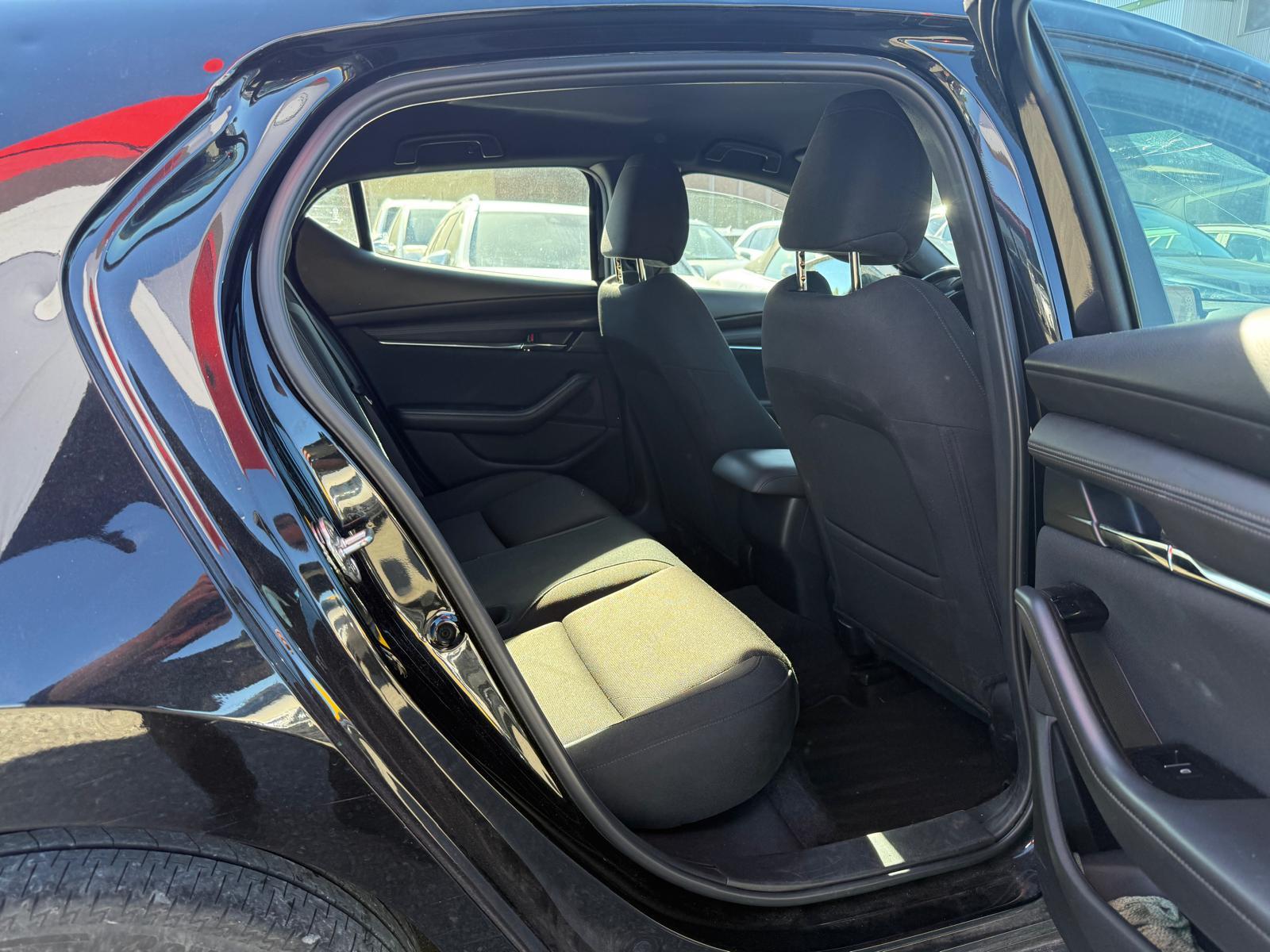 MAZDA 3 Hatchback 2.0 150 Ambition Plus-image-10