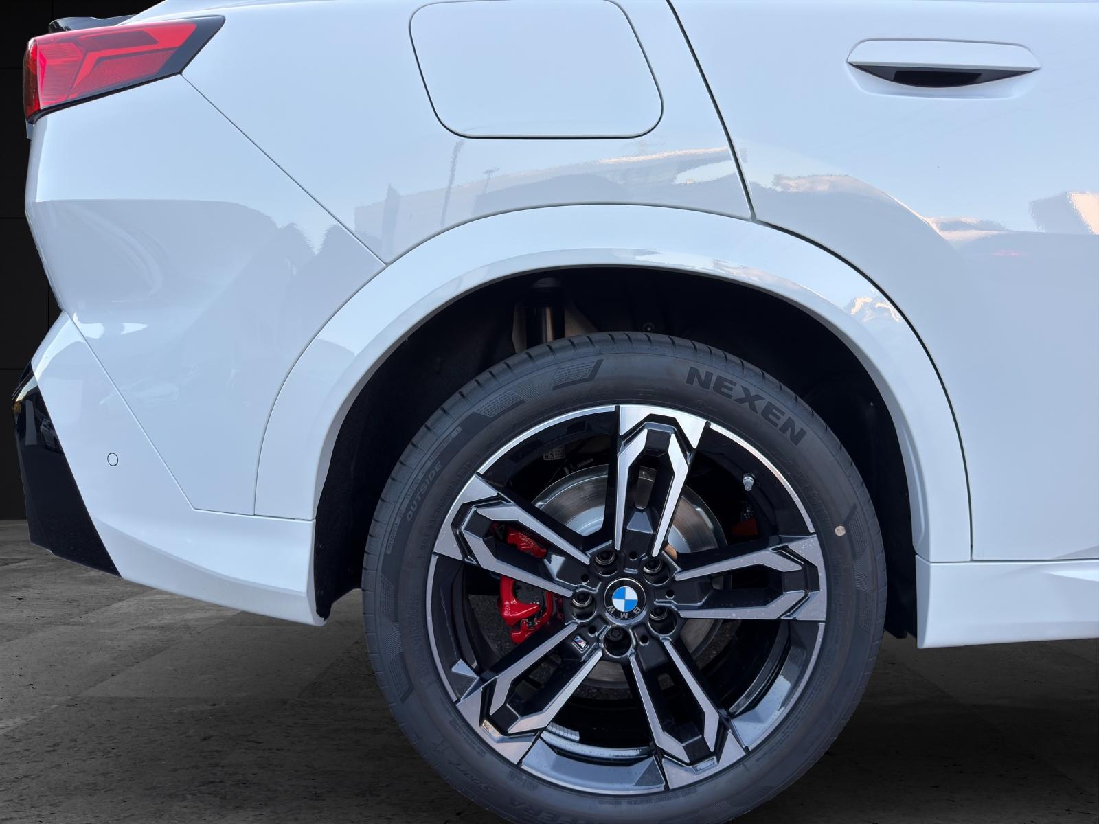 BMW iX2 U10 30 xDrive-image-19