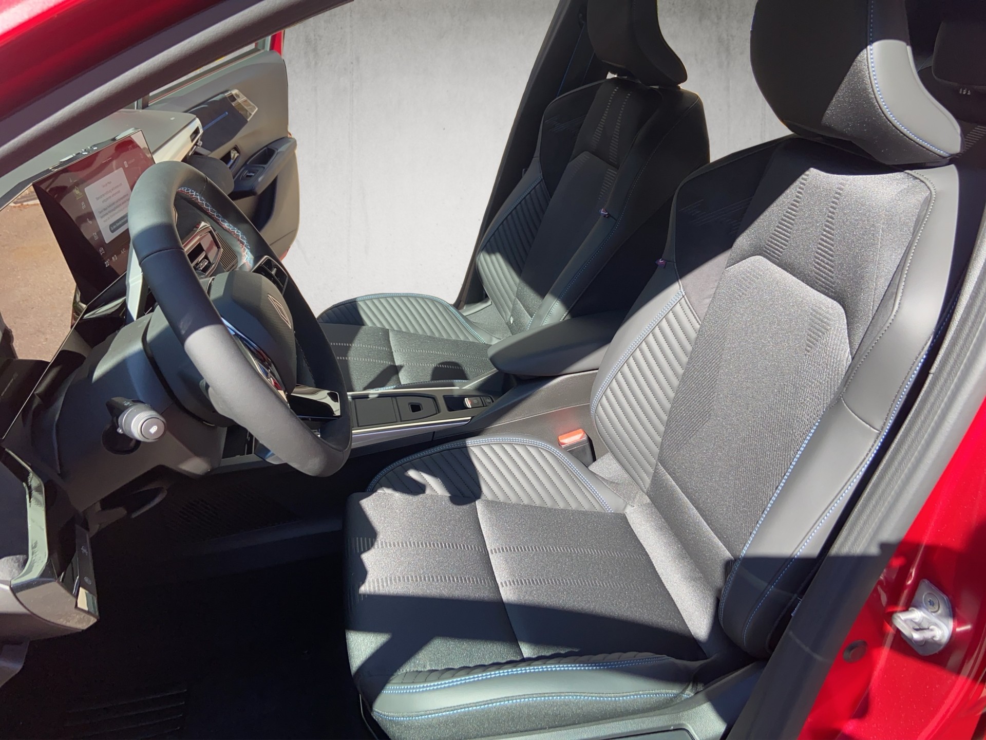 RENAULT Clio 1.8 E-Tech Esprit Alpine-image-11