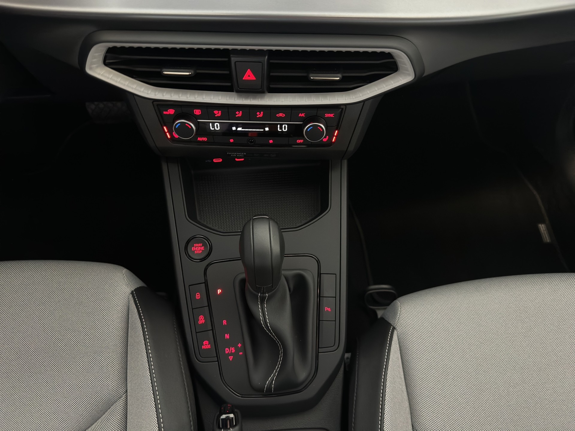SEAT Ibiza 1.5 EcoTSI Move FR DSG-image-15