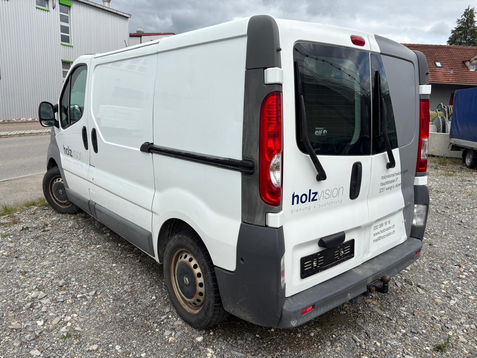 RENAULT Trafic 2.0 dCi 115 A 2.9t L1H1-image-3
