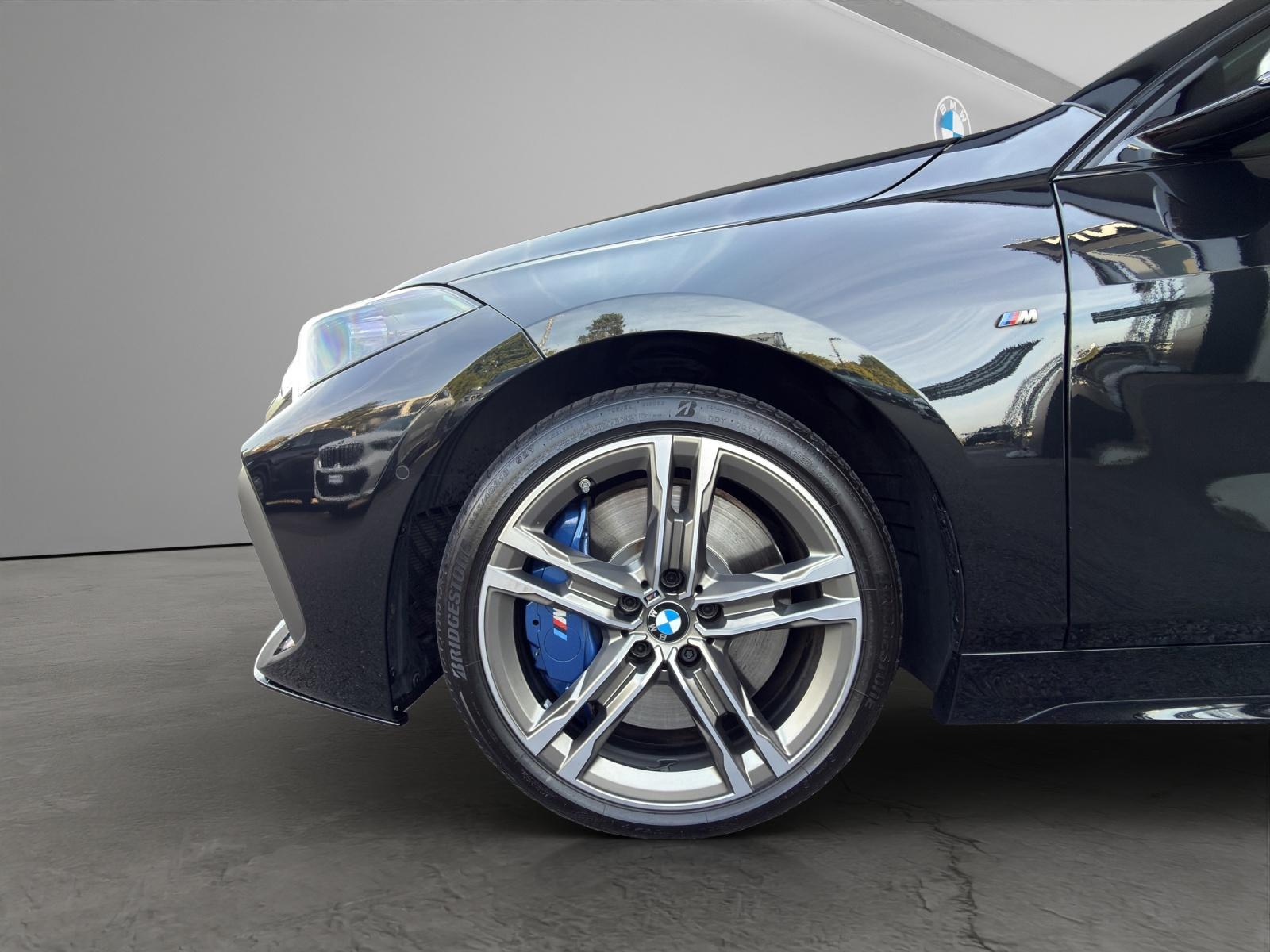 BMW 1er Reihe F40 M135i xDrive-image-4