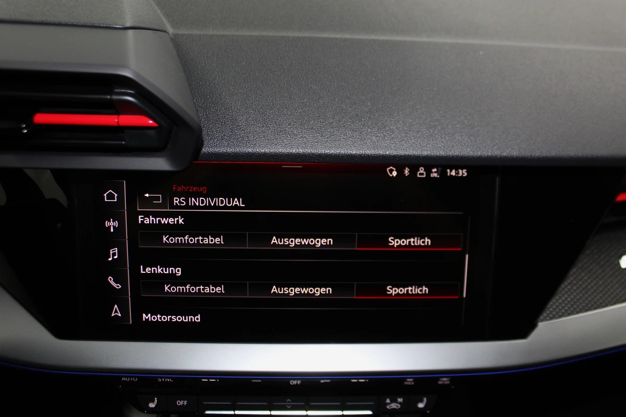 AUDI AUDI RS3 Sportback 2.5 TSI quattro S-tronic RS-Designpaket plus rot / Maxton Kit / CH-Fahrzeug-image-29