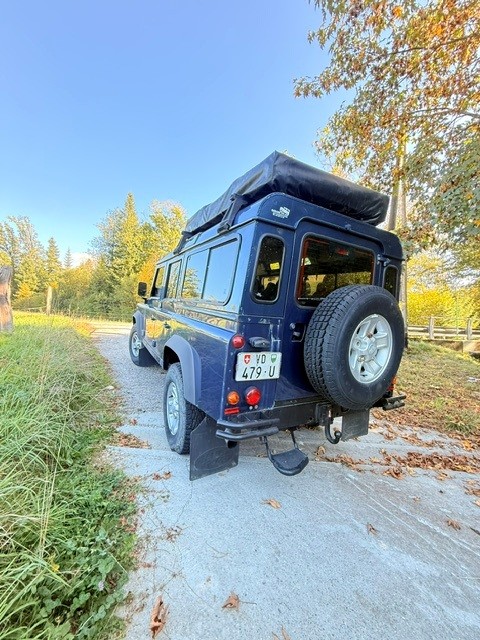 LAND ROVER Defender 110 SW 2.4Tdc-image-4