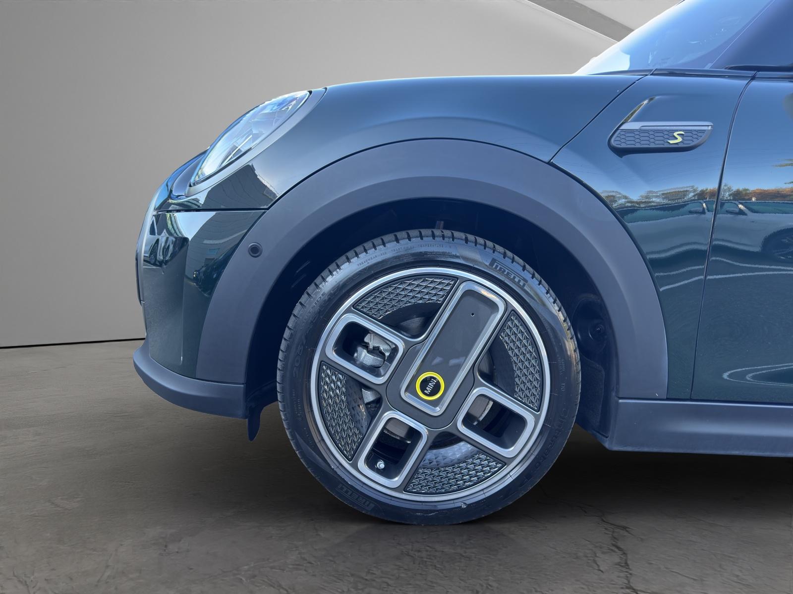 MINI Cooper SE-image-7