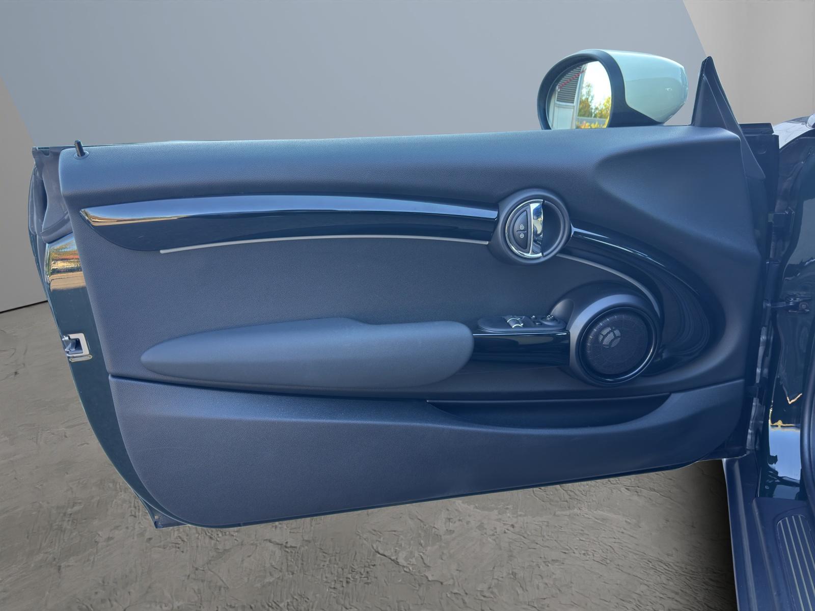 MINI Cooper SE-image-11