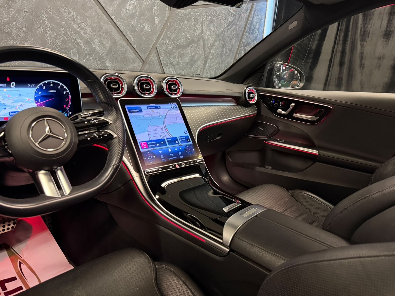 MERCEDES-BENZ C 300 T 4Matic AMG Line-image-15