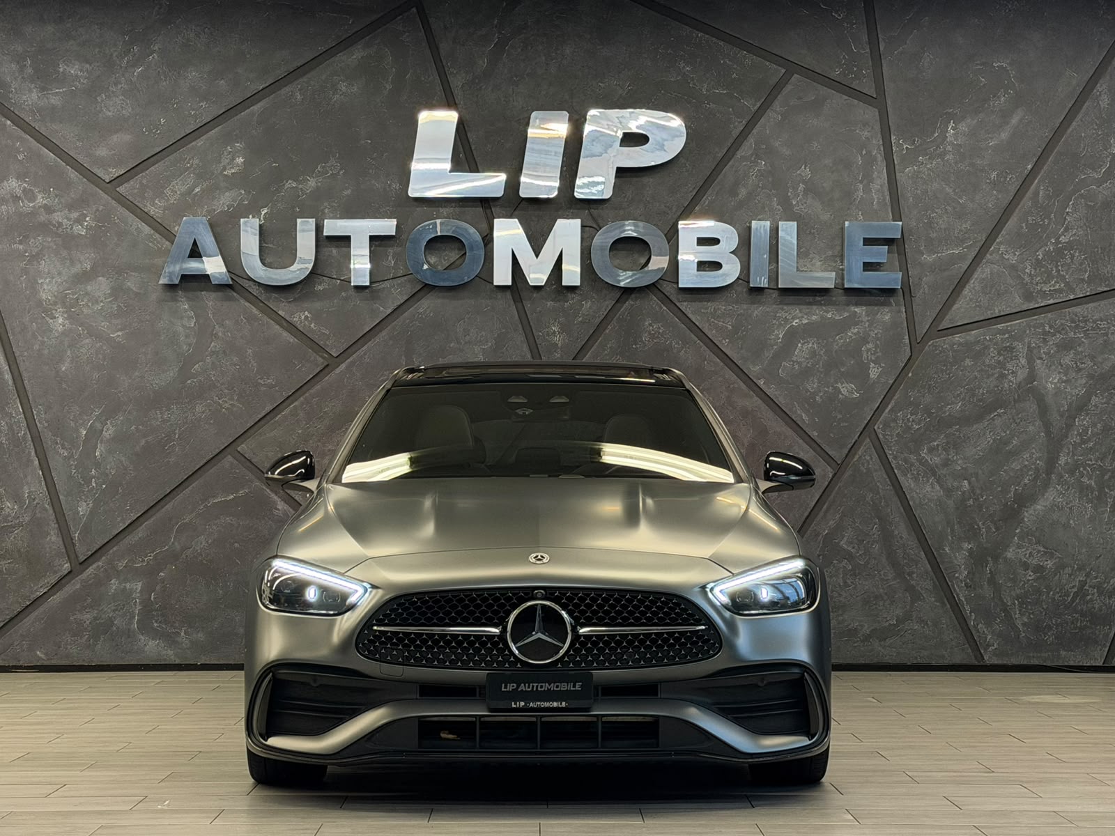 MERCEDES-BENZ C 300 T 4Matic AMG Line-image-1
