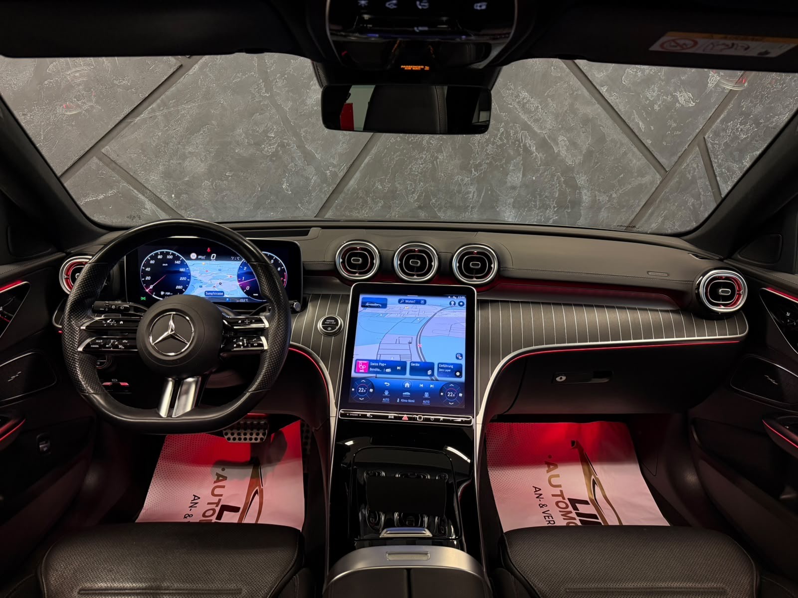 MERCEDES-BENZ C 300 T 4Matic AMG Line-image-8
