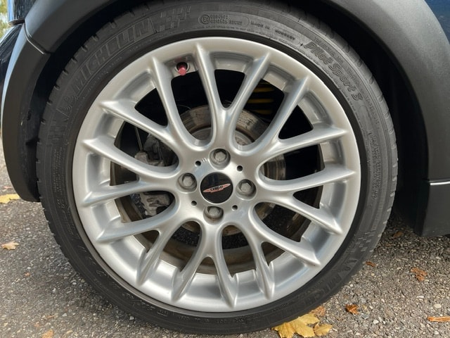 MINI 1.6i Cooper S Checkmate-image-11