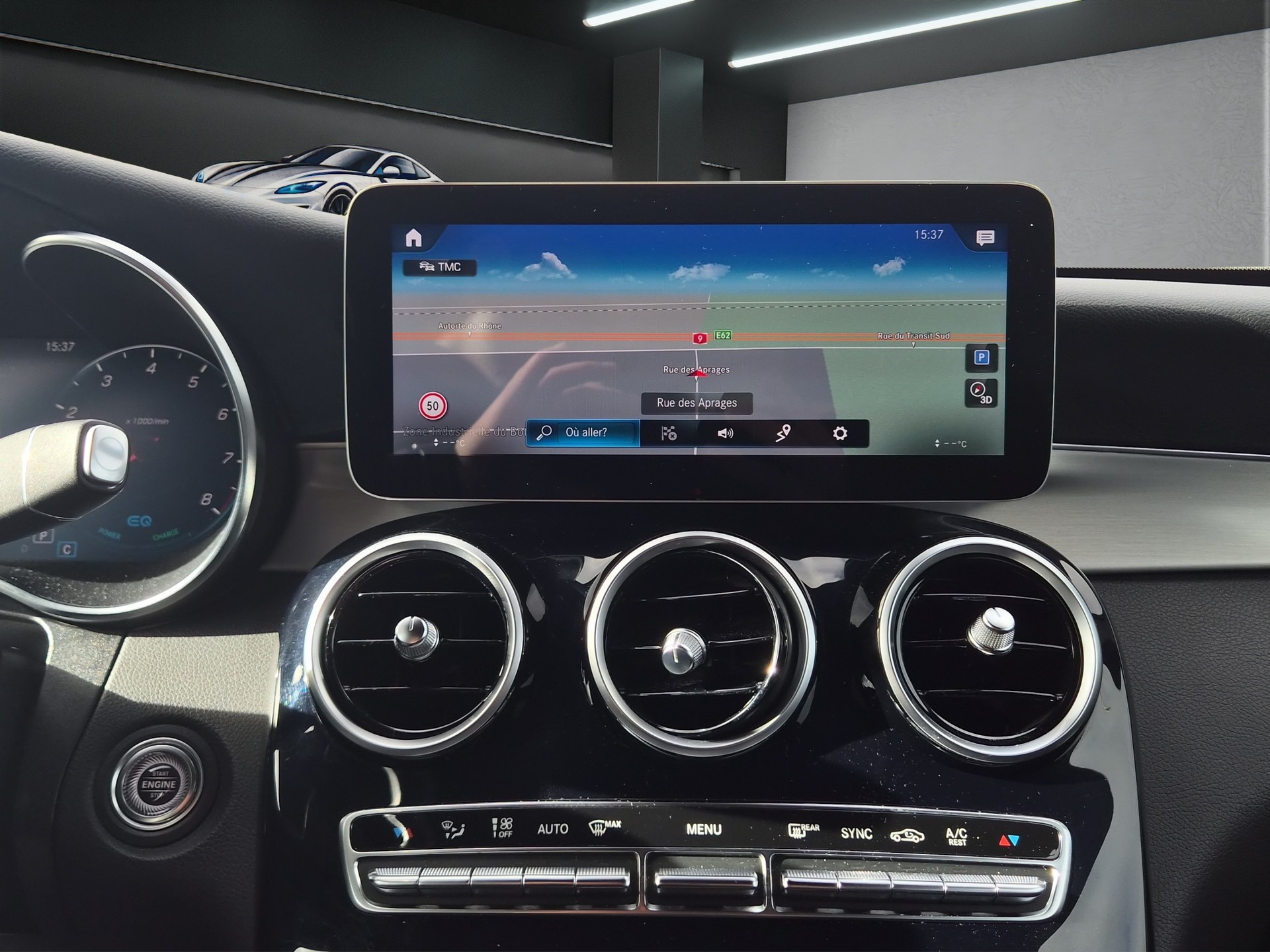 MERCEDES-BENZ GLC 200 AMG Line 4Matic 9G-Tronic-image-15