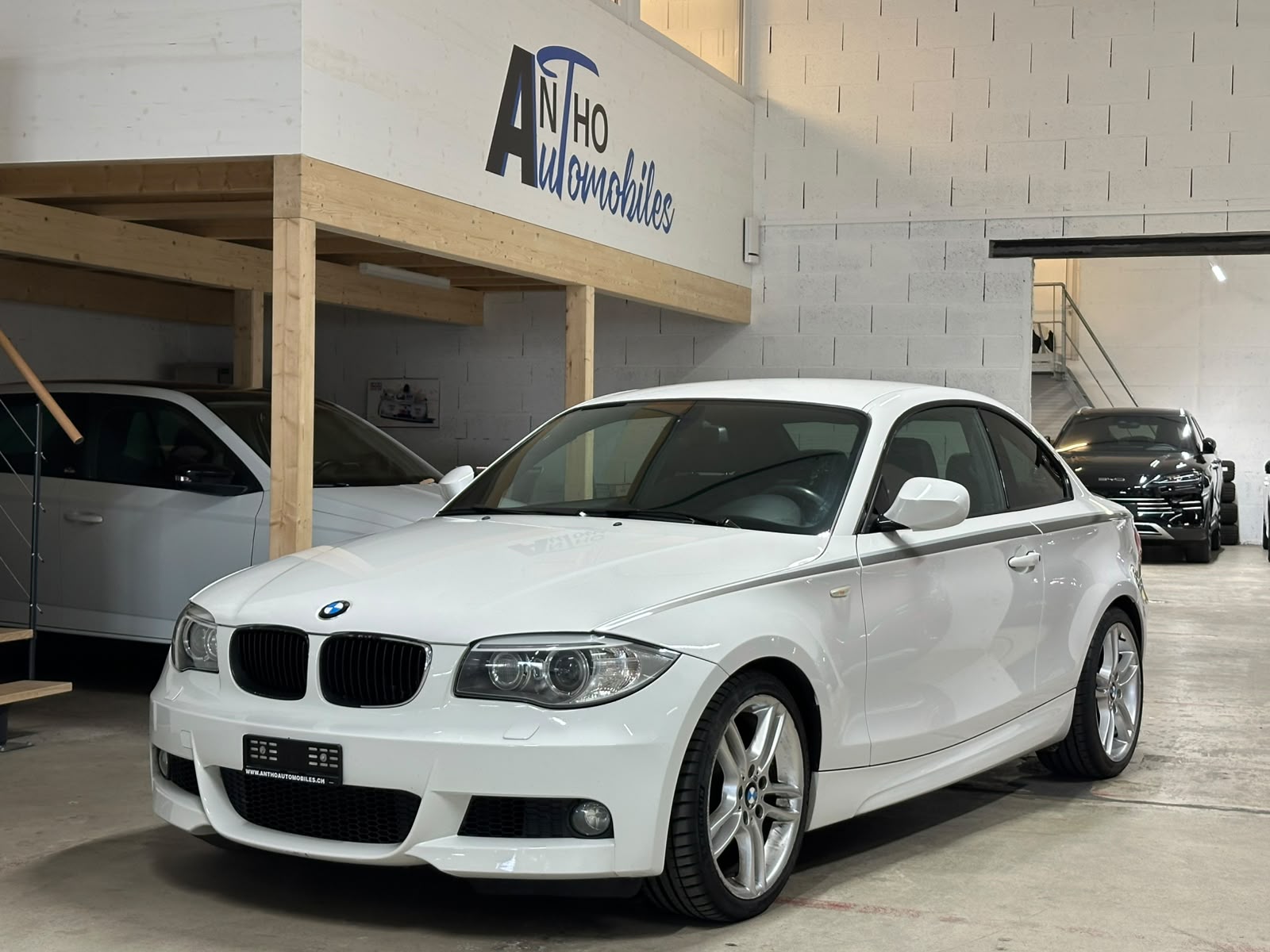 BMW 125i Coupé-image-0
