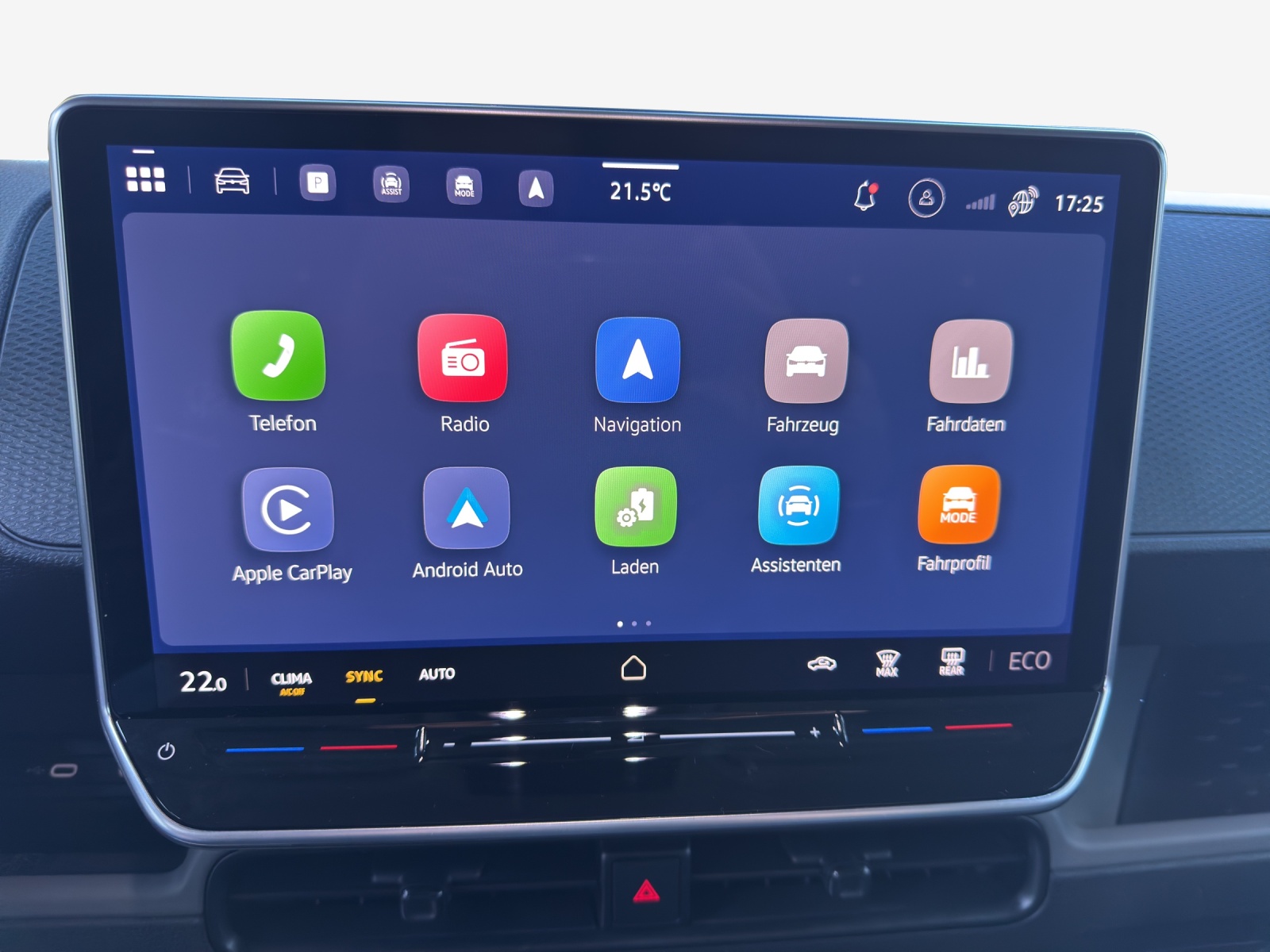 VW ID. Buzz Cargo Pro 4Motion-image-10